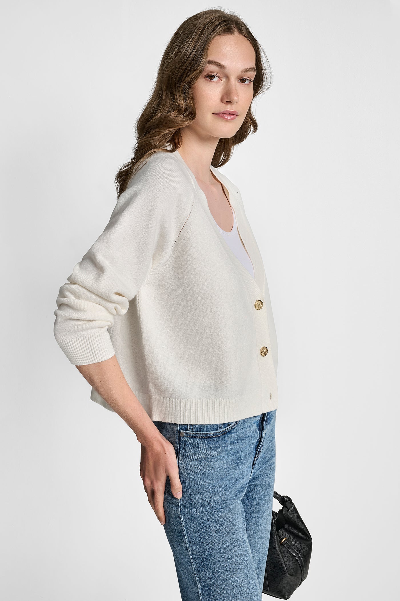 V-NECK RAGLAN CARDIGAN WITH REGAL BUTTONS VIEW 3 | New clothing