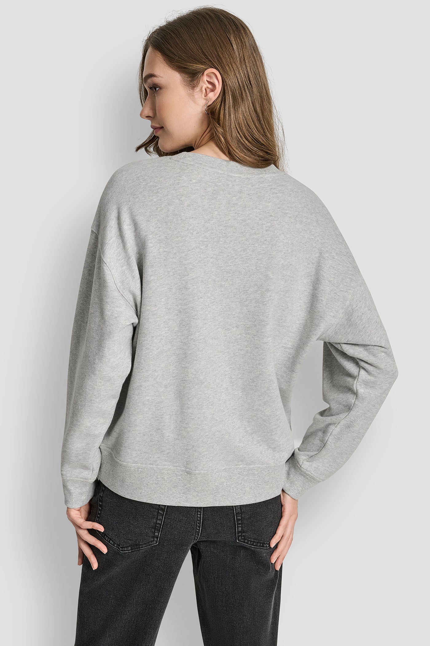 SKY GREY HEATHER/BLACK DKNY JEANS CHAINSTITCH OUTLINE LOGO CREW NECK SWEATSHIRT, BACK VIEW | DKNY Promo