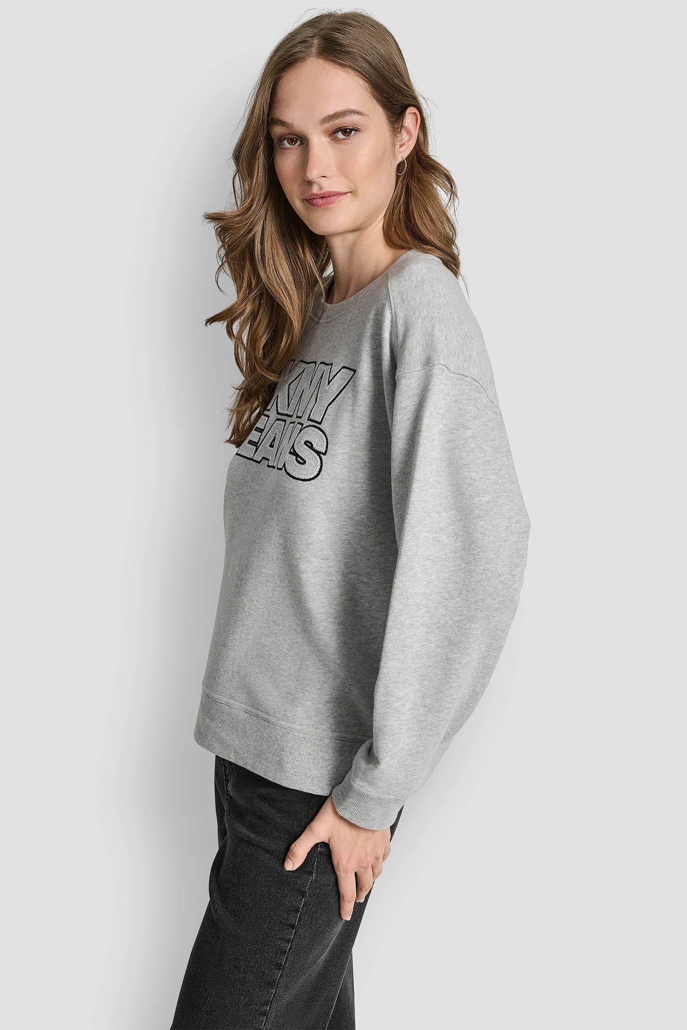 DKNY JEANS CHAINSTITCH OUTLINE LOGO CREW NECK SWEATSHIRT VIEW 3 | DKNY Promo