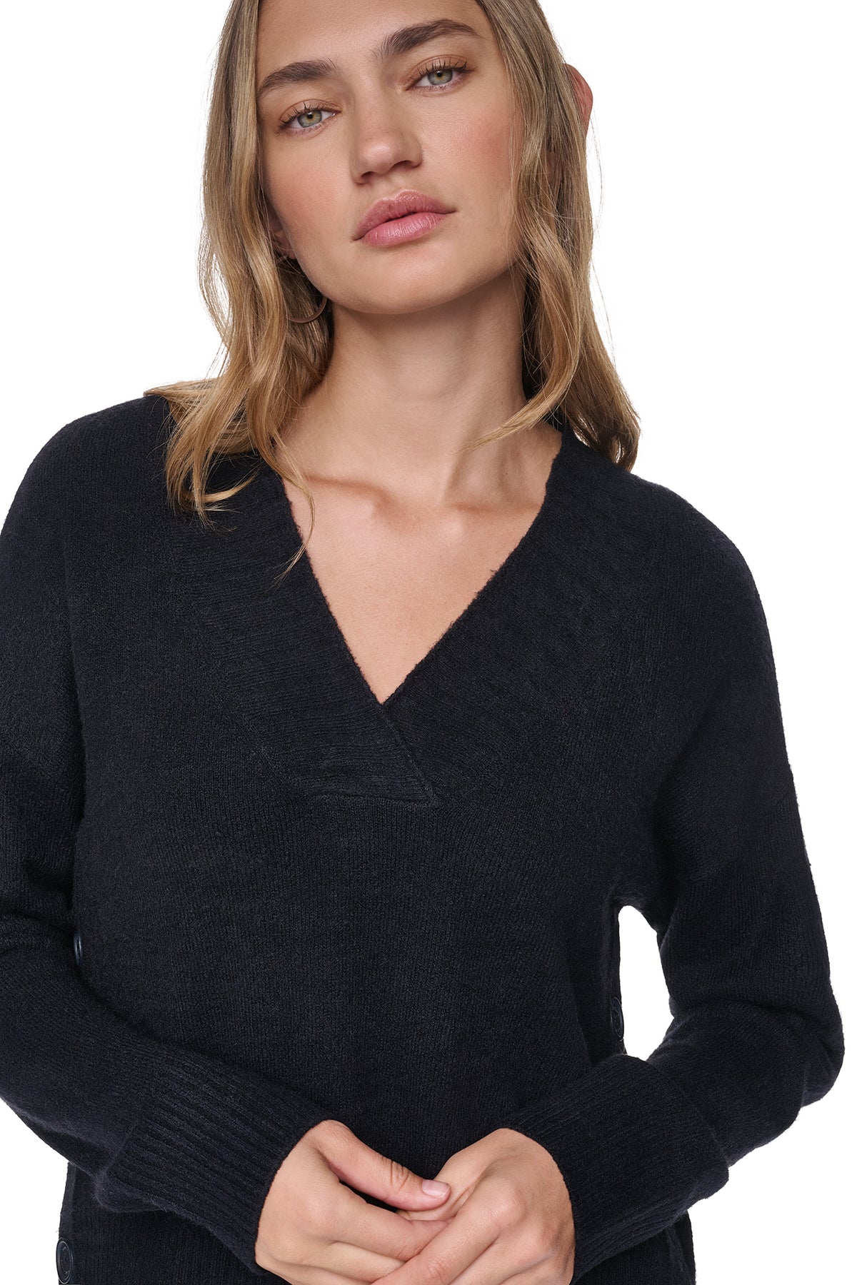 BUTTON DETAIL V-NECK SWEATER VIEW 2