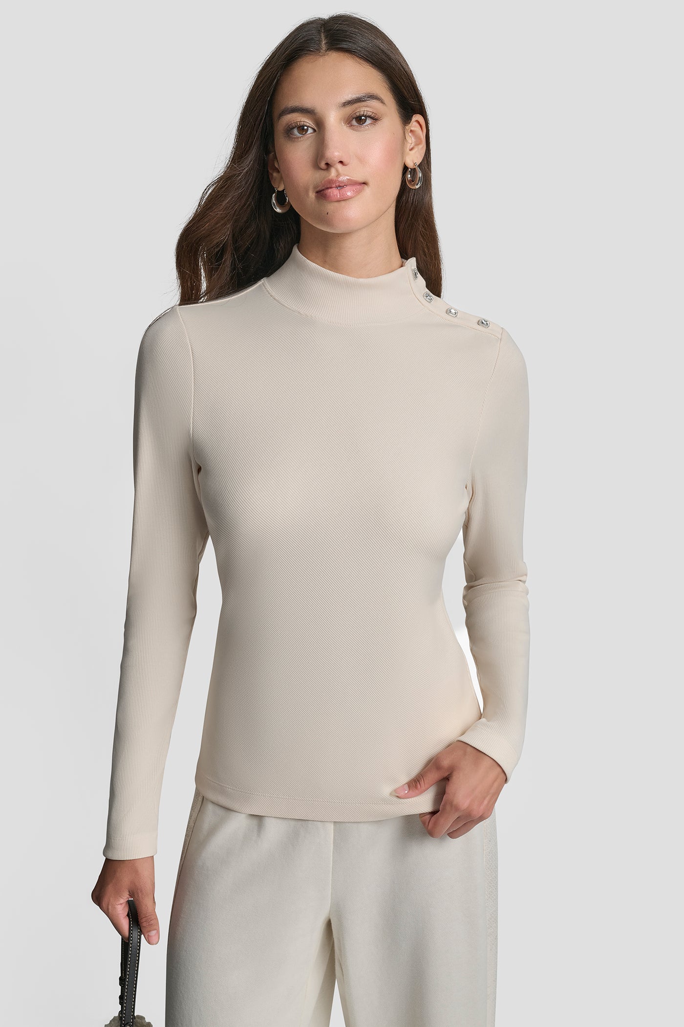EGGNOG JEWEL BUTTON SHOULDER MOCK NECK LONG SLEEVE TEE, VIEW 1 | DKNY Promo