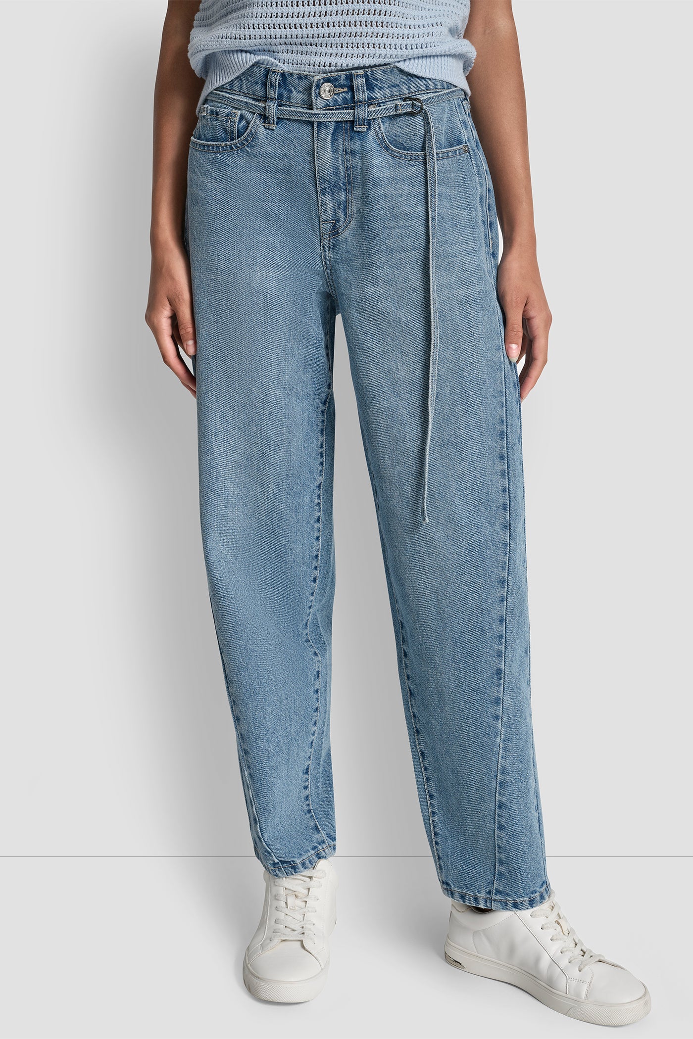 WATERFORD MID-RISE BARREL JEANS, FRONT VIEW | DKNY Promo
