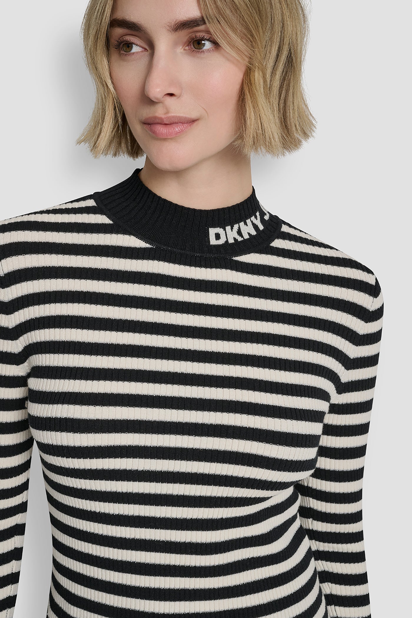 【専用】DKNY RIB KNIT/SLIM FIT V-NECK KNIT DKNY Jeans Women's Lightweight V-Neck Cable-Knit Sweater - Macy's