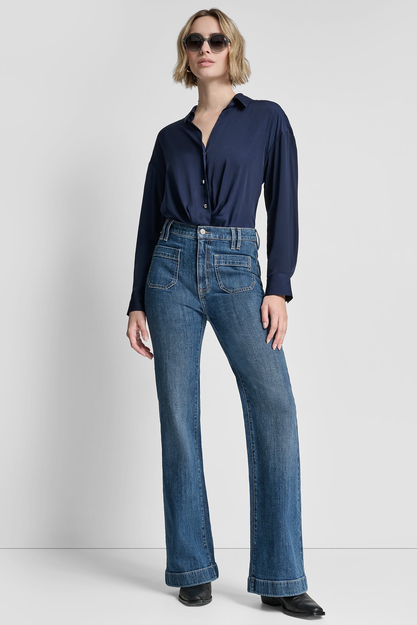 HIGH RISE RELAXED FLARE WITH POCKETS VIEW 4