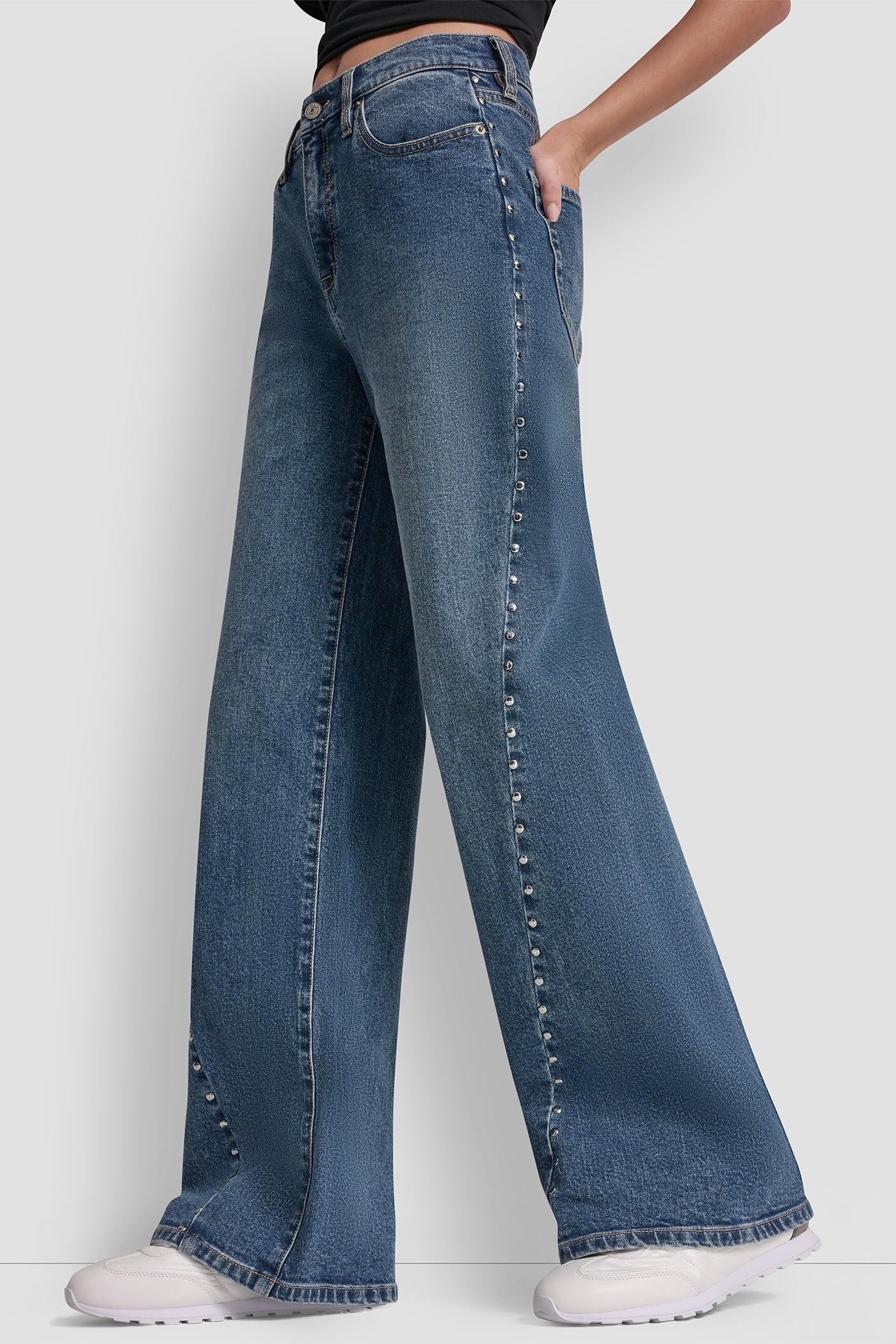 Richmond CLAREMONT HIGH RISE MODERN WIDE LEG 32", BACK VIEW | All Products