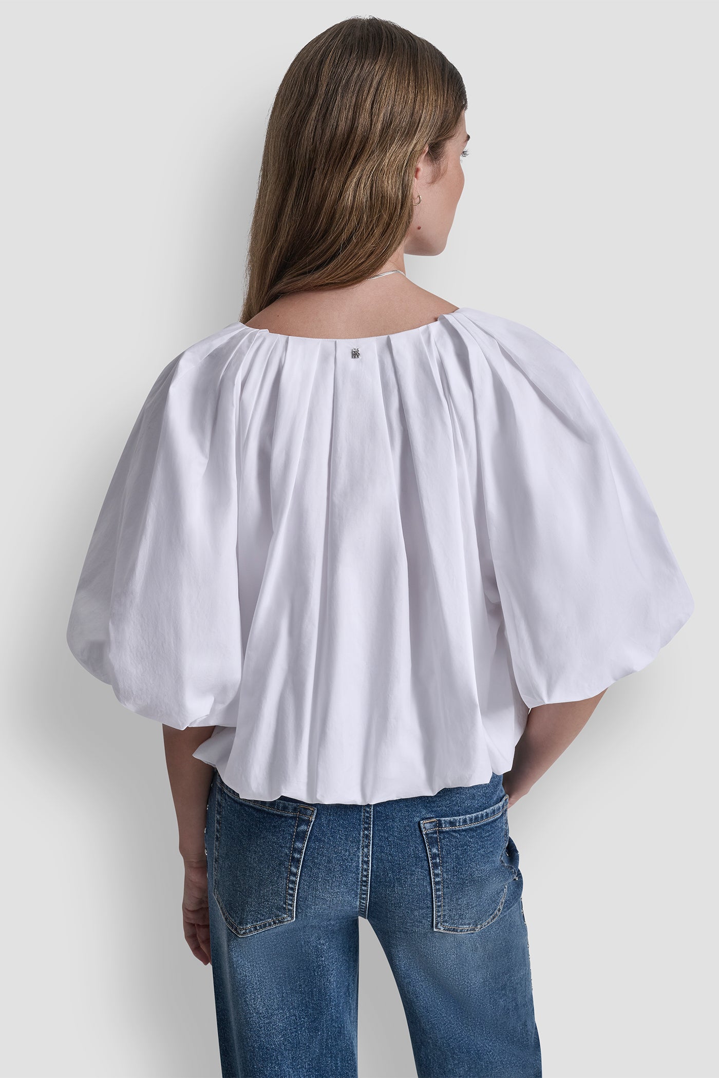 SHORT-SLEEVE BUBBLE TOP VIEW 4 | Clothing