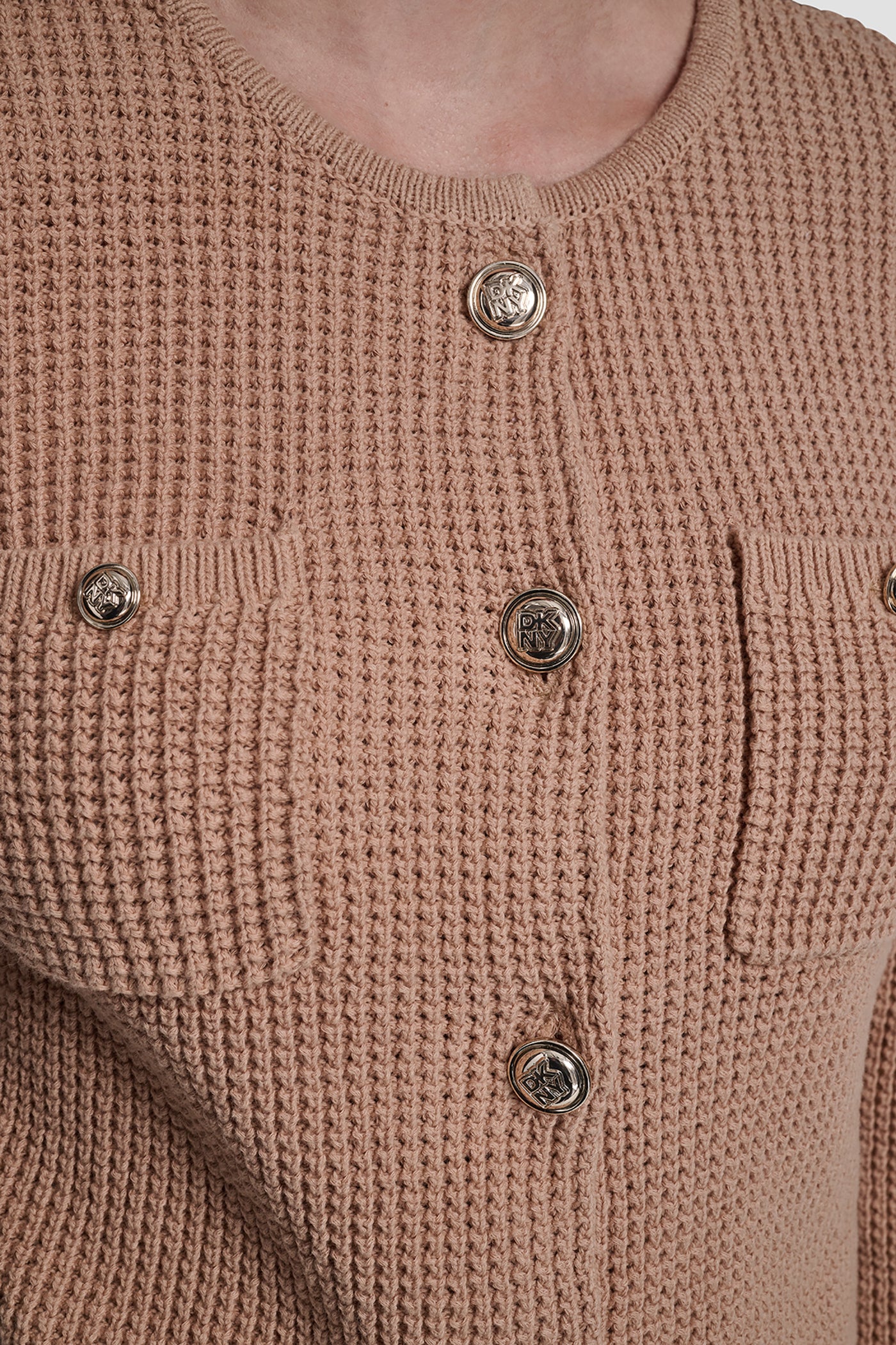 LONG SLEEVE TUCK STITCH CREW NECK CARDIGAN W/ FRON VIEW 5 | DKNY JEANS