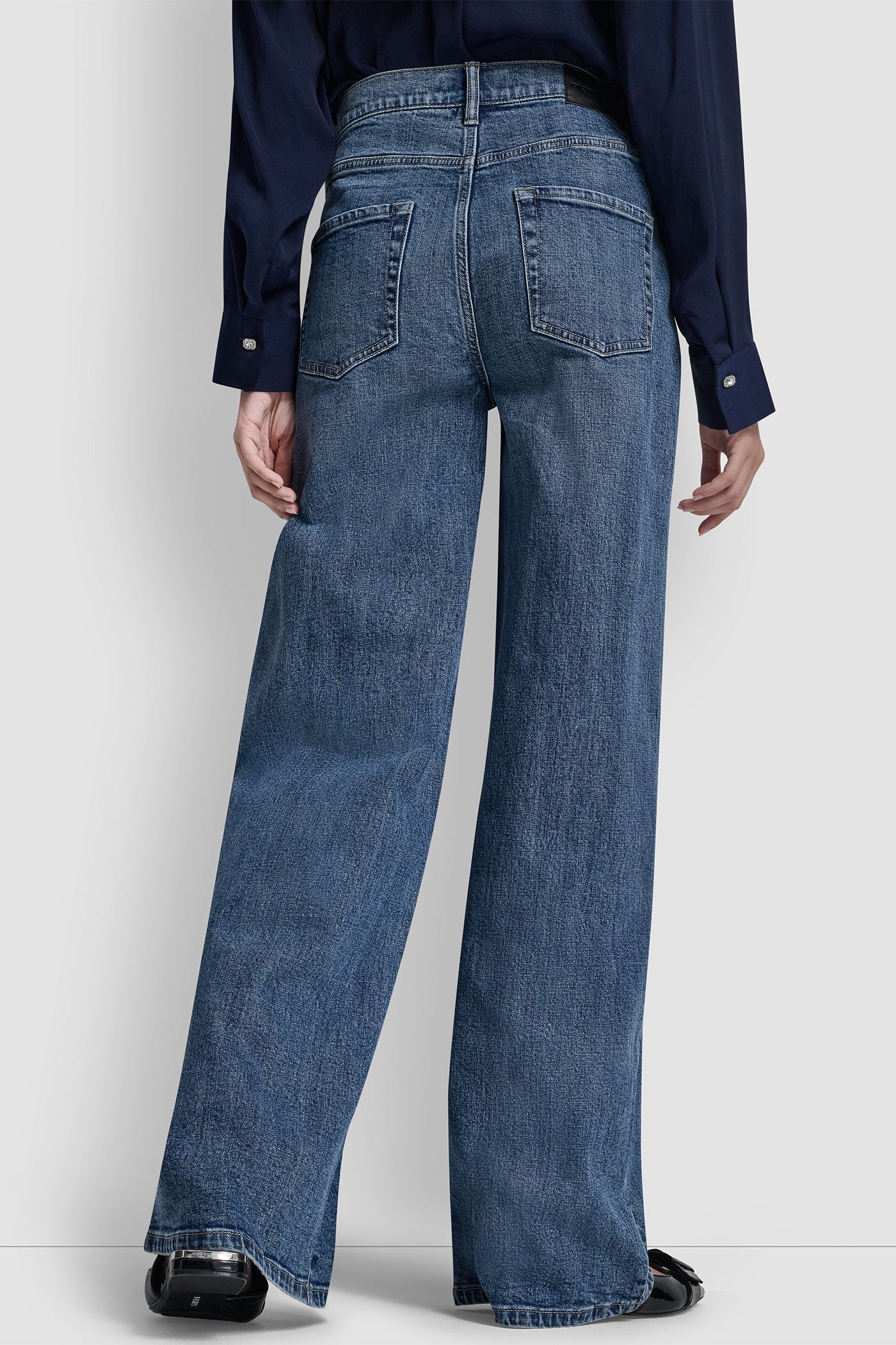 DKNY Jeans: Modern Casual Styles | DKNY