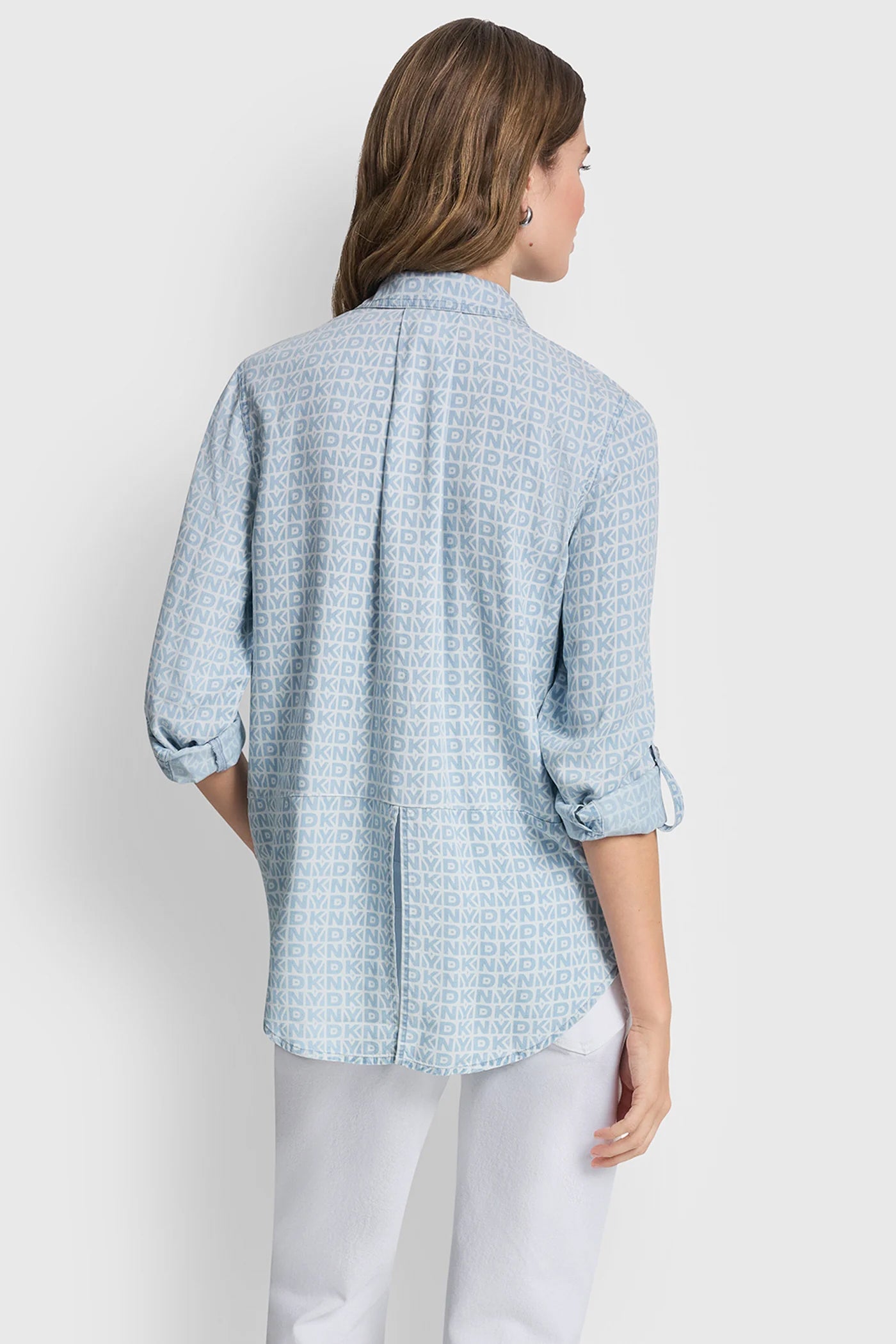 GARMENT DYE SPLIT BACK SHIRT VIEW 3 | MUST-HAVES