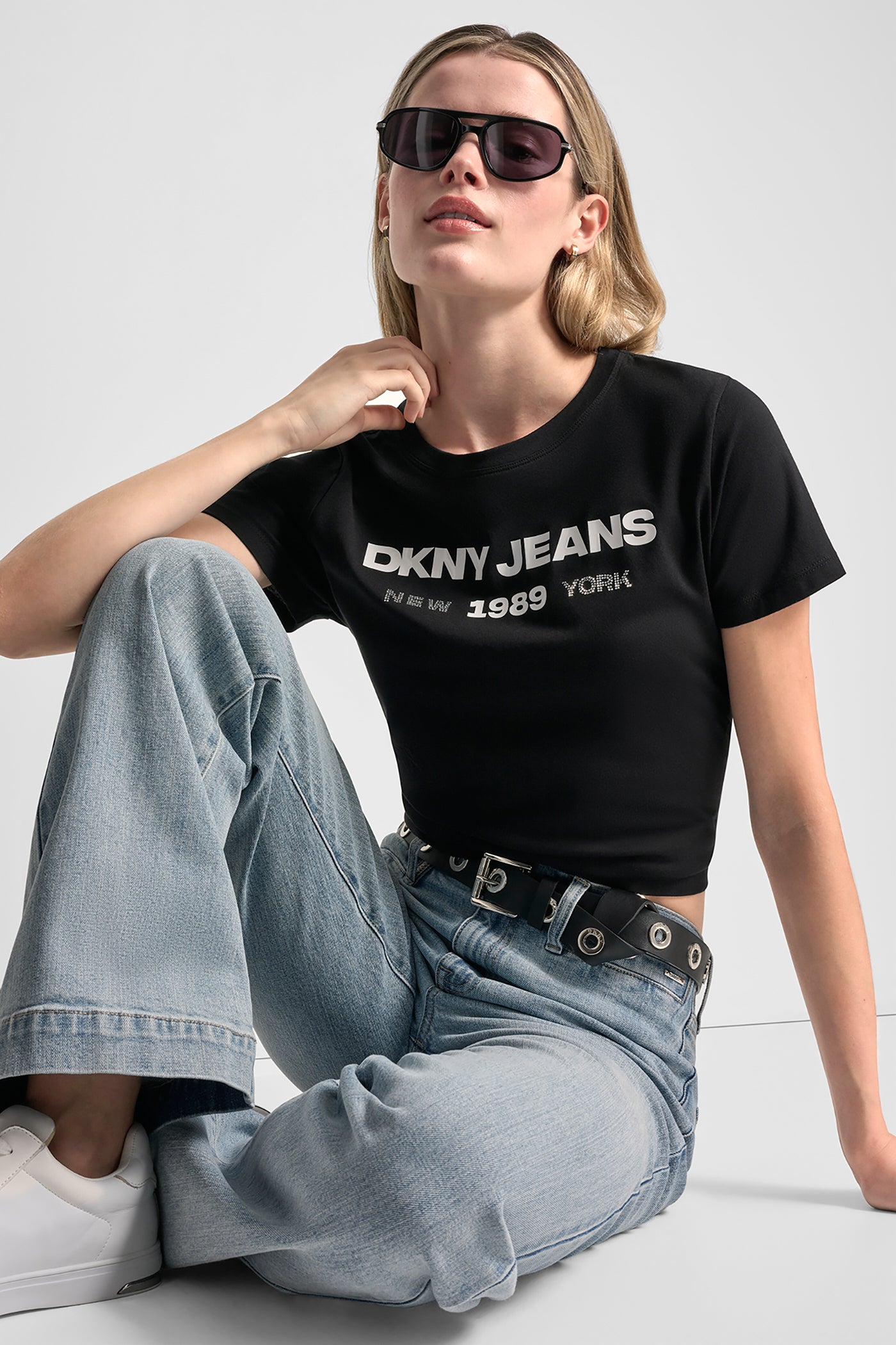 Black/White DKNY JEANS 1989 LOGO TEE, VIEW 1 | Tees & Tanks