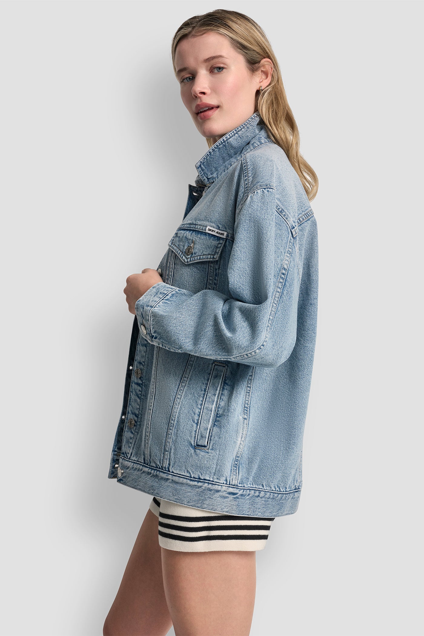 OVERSIZED TRUCKER JACKET VIEW 3 | Jackets & Blazers