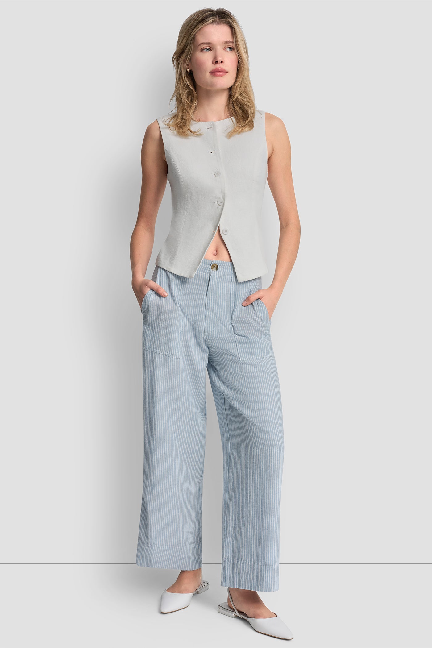 CROPPED WIDE LEG LINEN-BLEND PANTS VIEW 5 | The Vacation Edit
