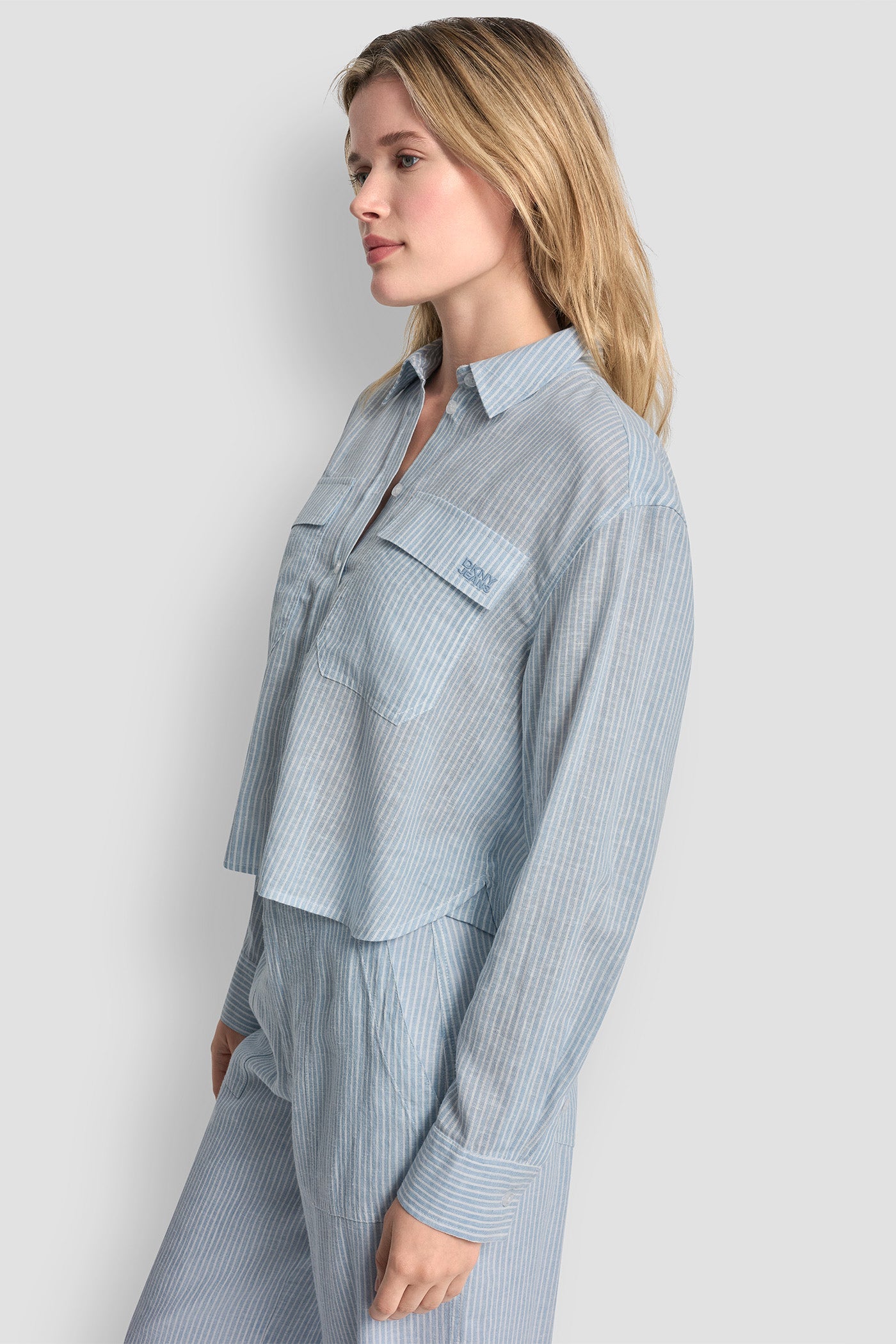 LINEN-BLEND BUTTON-FRONT SHIRT VIEW 3 | The Vacation Edit