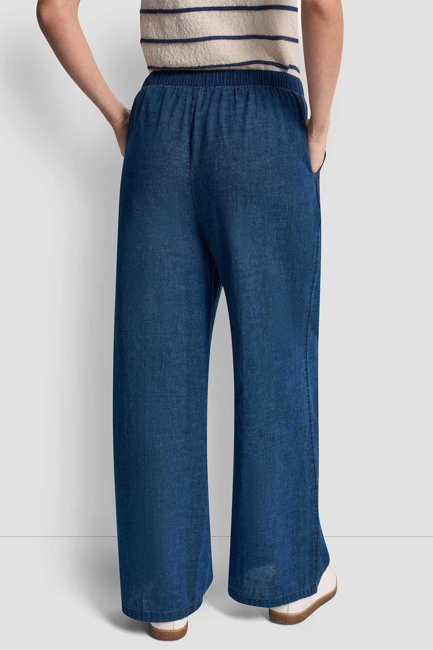 HIGH-WAIST PULL-ON PANT VIEW 4 | Pants & Denim