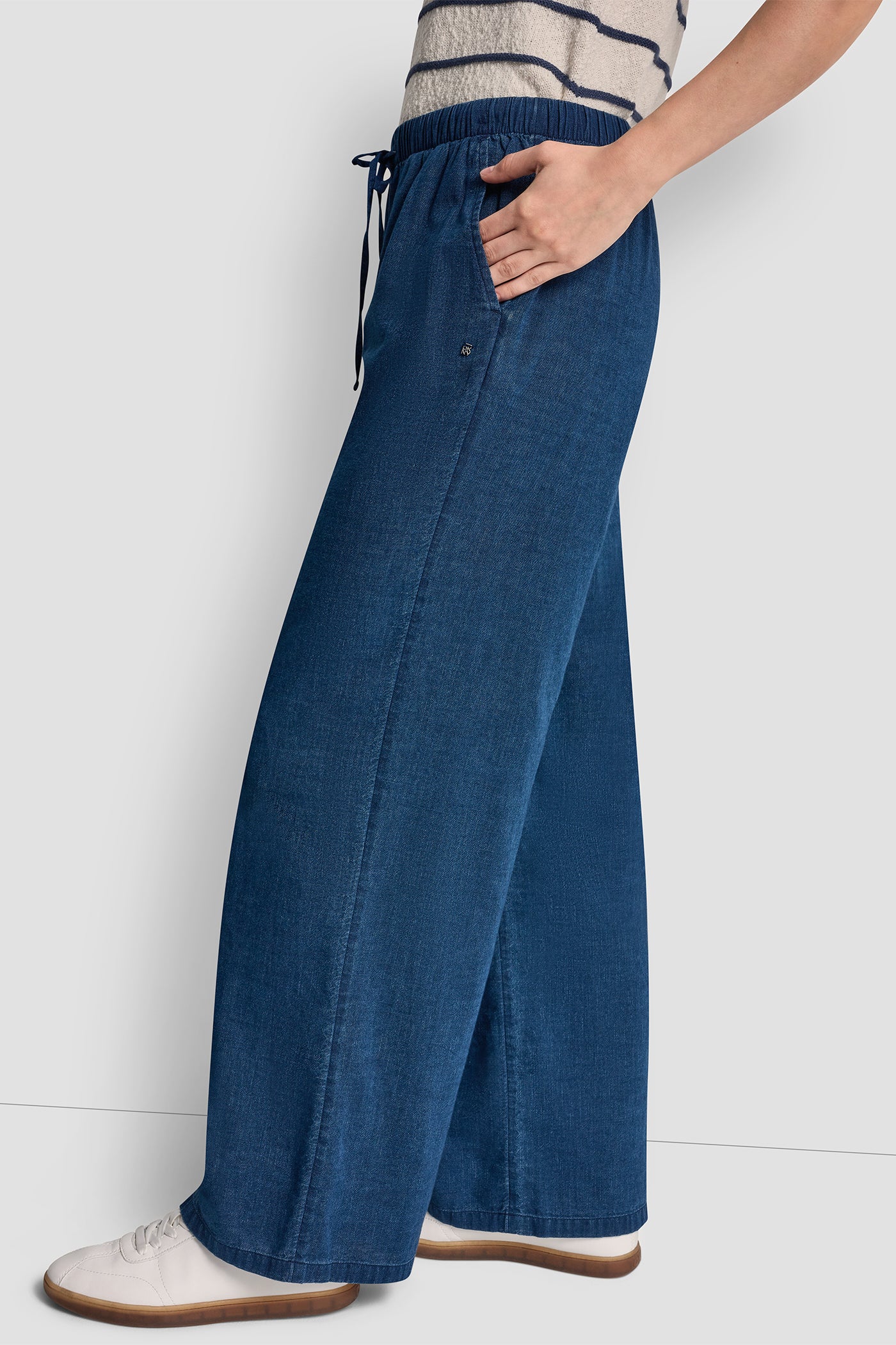 HIGH-WAIST PULL-ON PANT VIEW 3 | Pants & Denim
