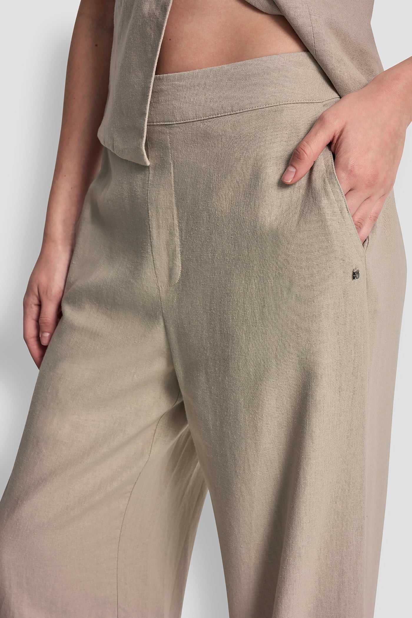 LINEN-BLEND PANT VIEW 5 | The Vacation Edit