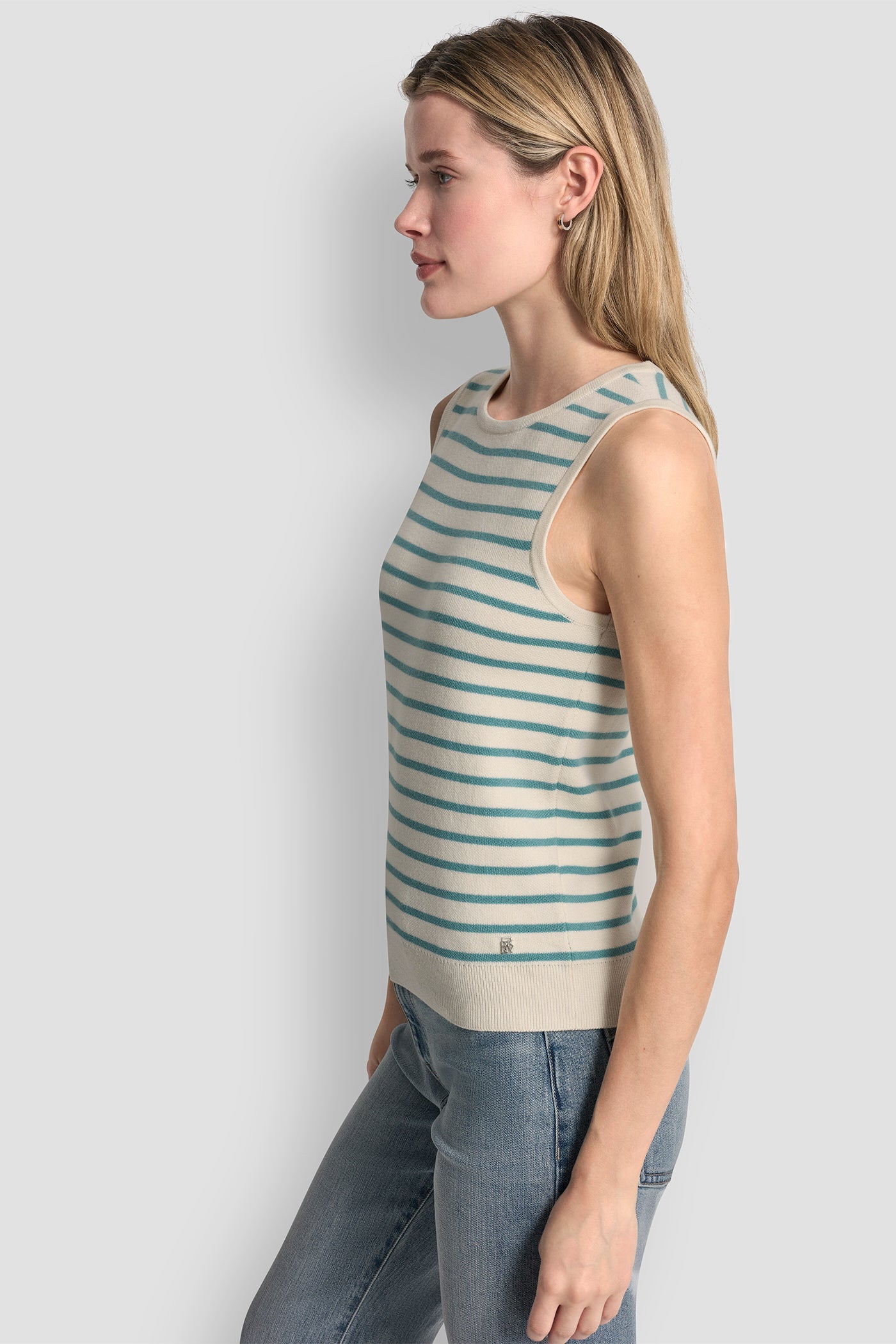 SLEEVELESS STRIPED SWEATER VIEW 4 | SPRING 2026