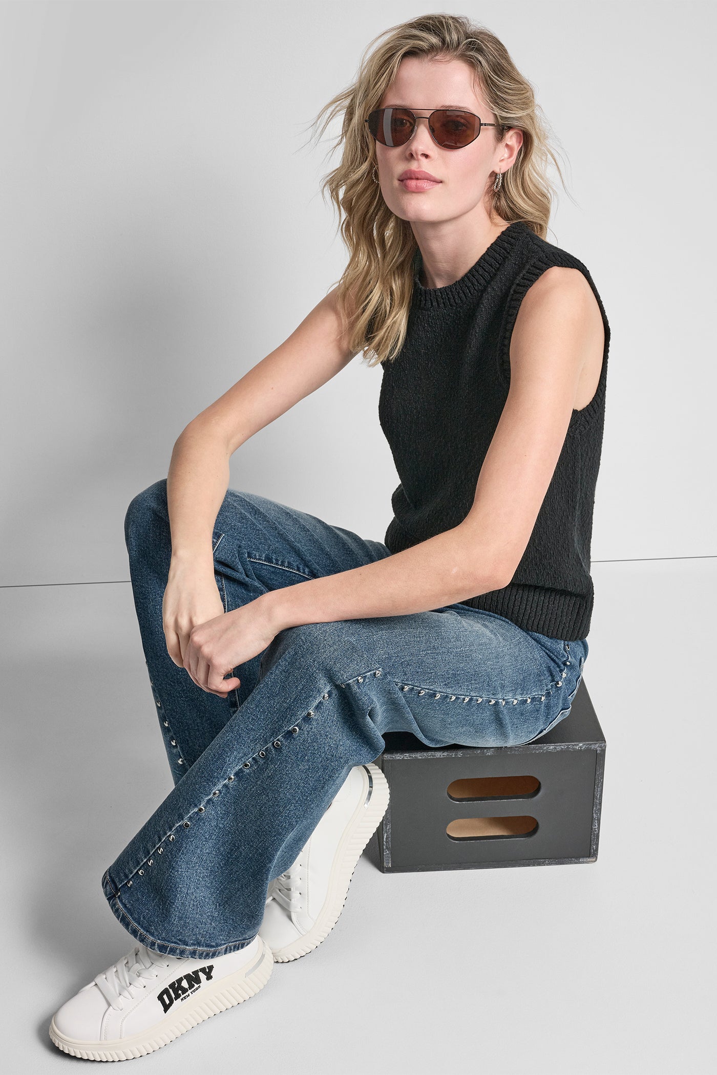 CREW NECK SLEEVELESS SWEATER VIEW 6 | Clothing