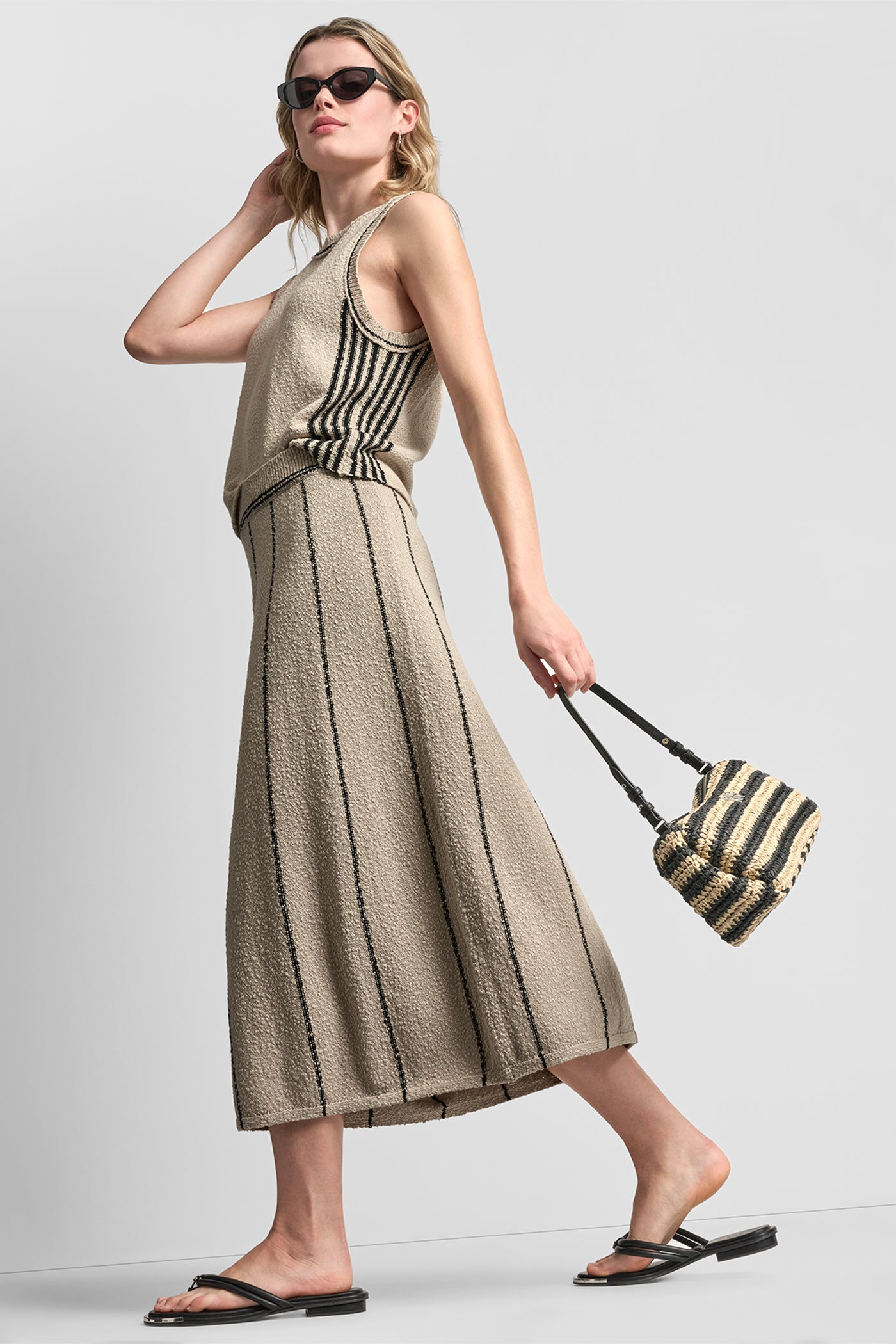 SLEEVELESS SWEATER WITH STRIPED DETAIL VIEW 7 | NEW NEUTRALS