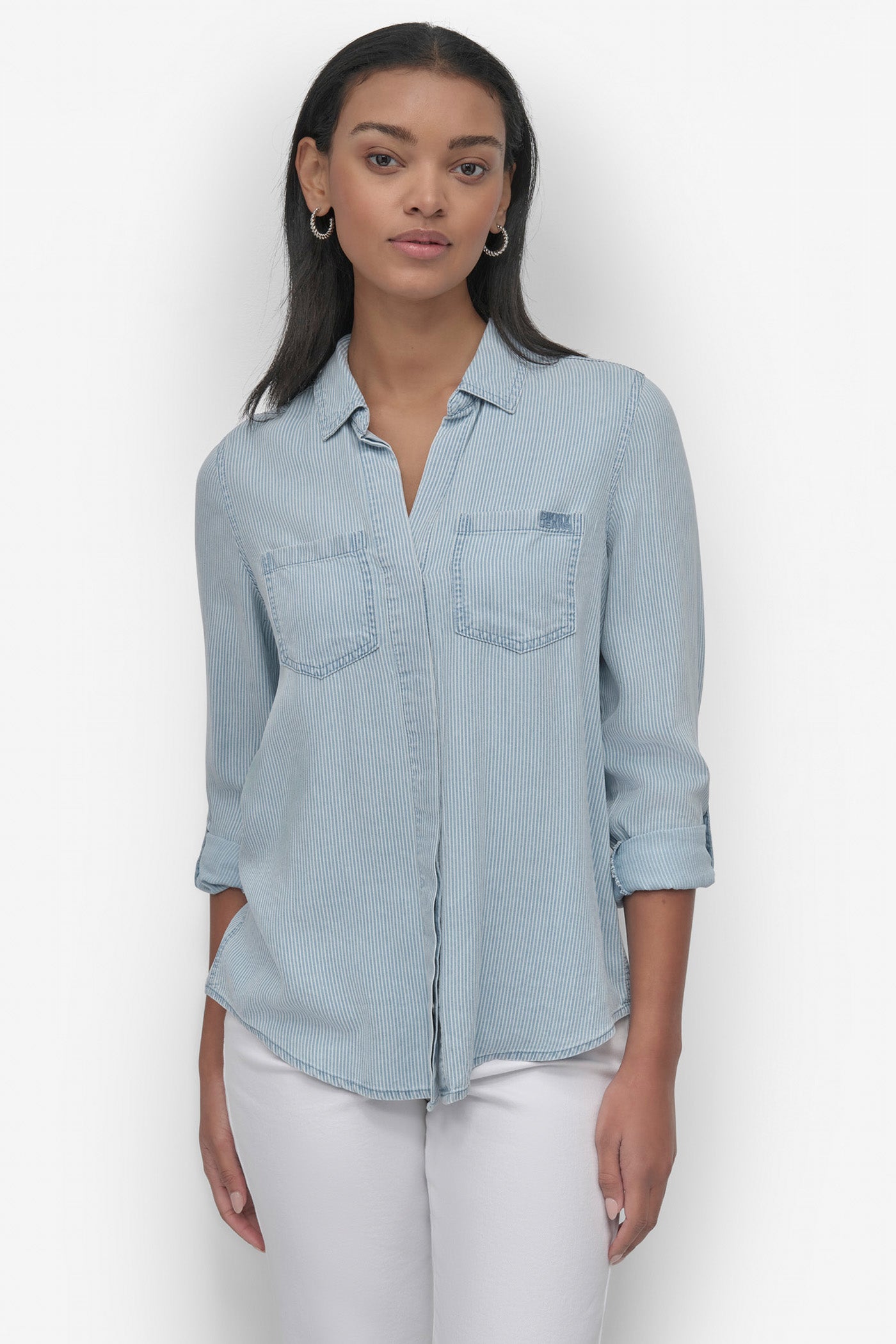 DARK OUTLINE CHAMBRAY THE LIVE-IN SHIRT, FRONT VIEW | Denim Destination