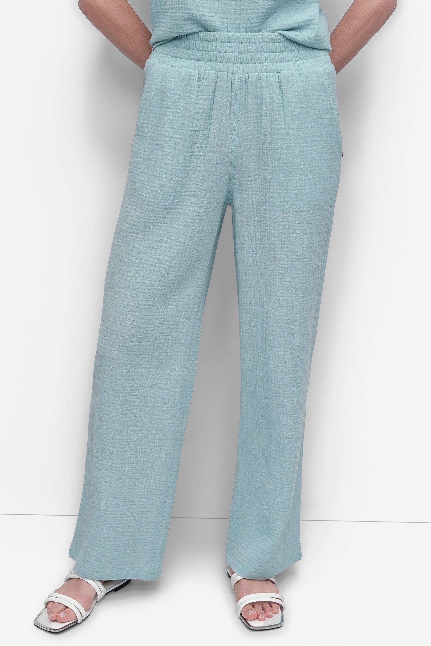 MINERAL STRAIGHT LEG PANT, FRONT VIEW | Sweatshirts & Joggers