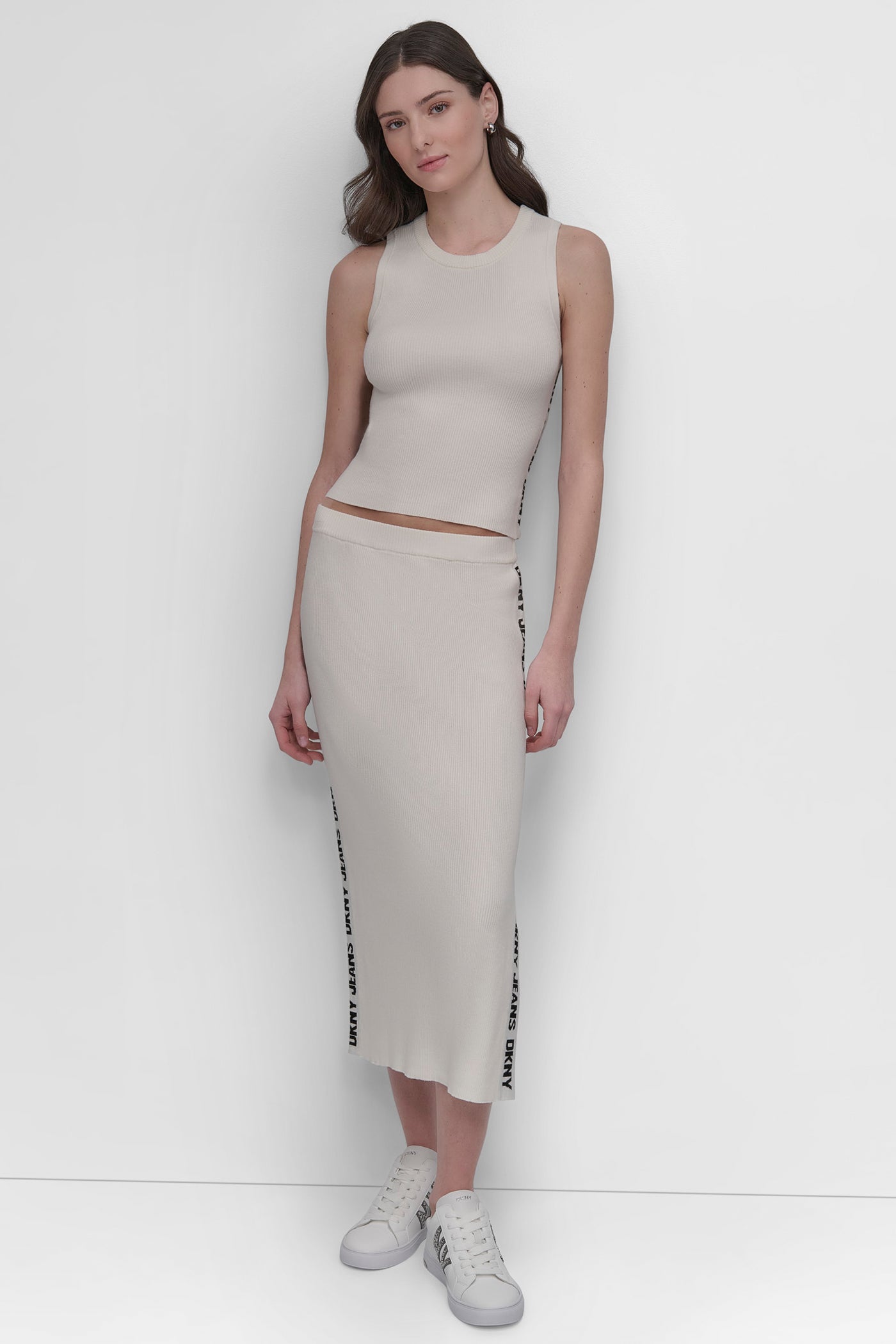 CROPPED LOGO-TRIMMED TOP VIEW 5