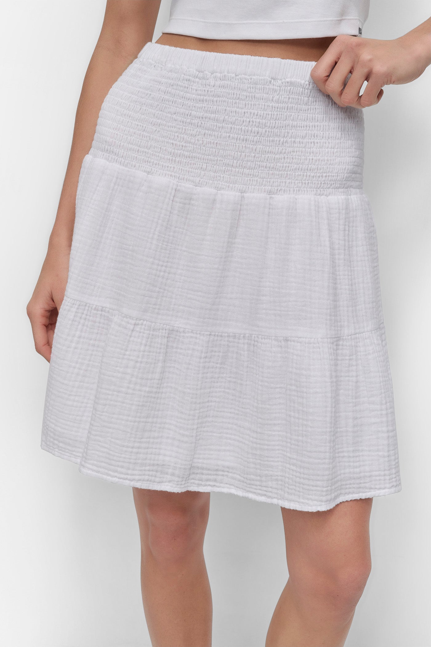 SMOCKED WAIST SHORT VIEW 4 | Summer Essentials