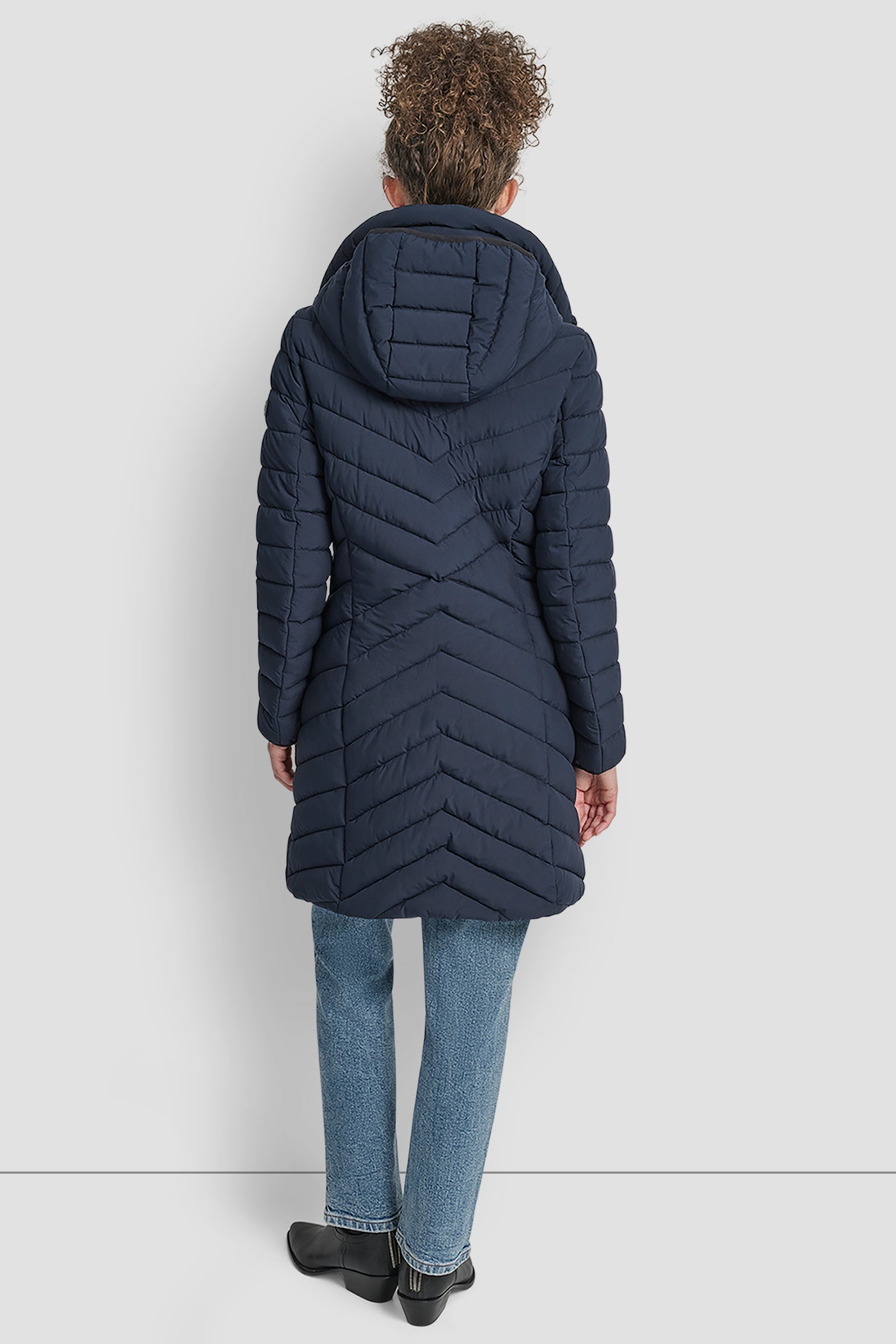 DARK NAVY LONG PACKABLE VESTIE WALKER, BACK VIEW | WOMENS COATS & JACKETS