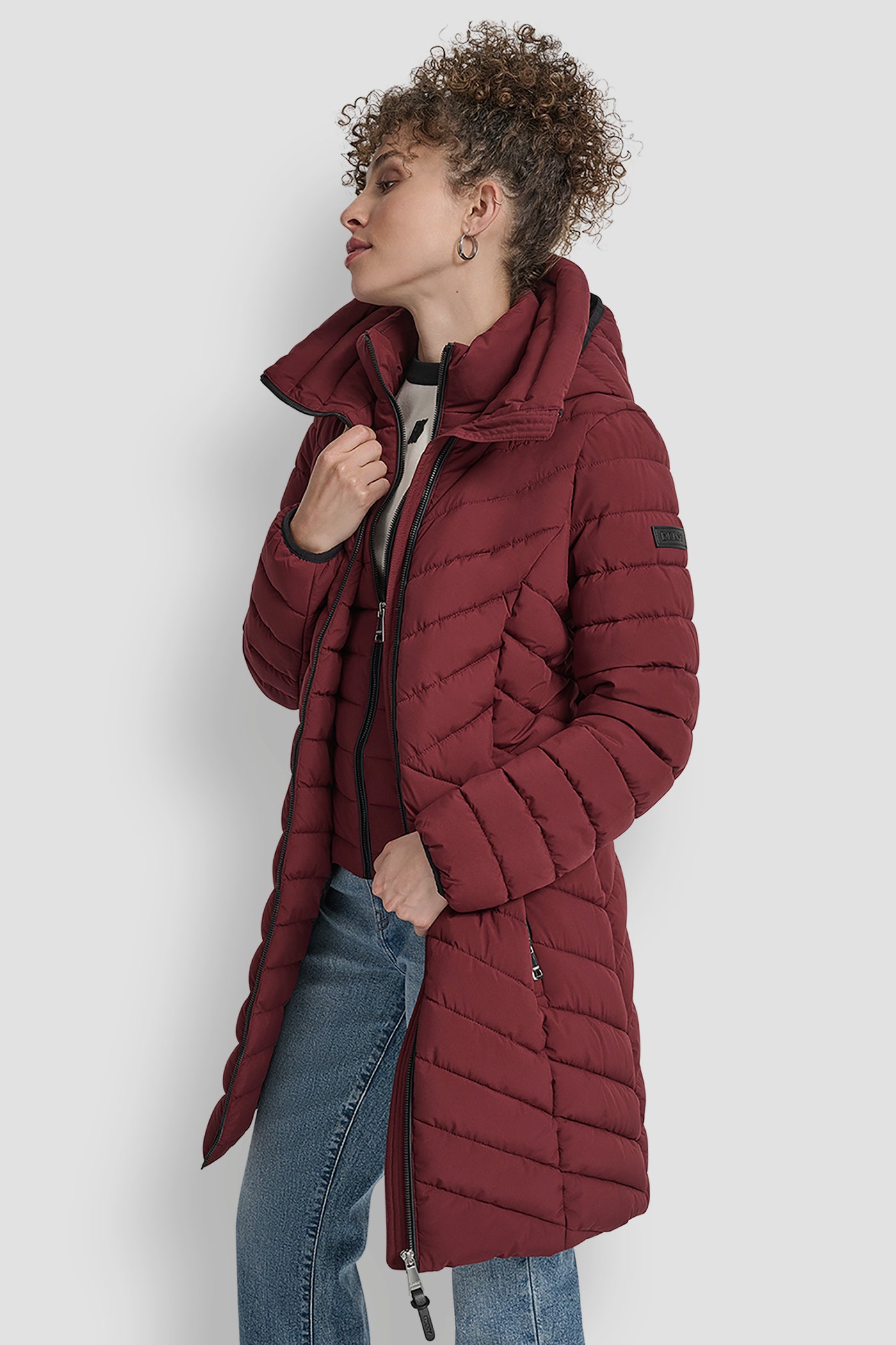 LONG PACKABLE VESTIE WALKER VIEW 3 | New Arrivals