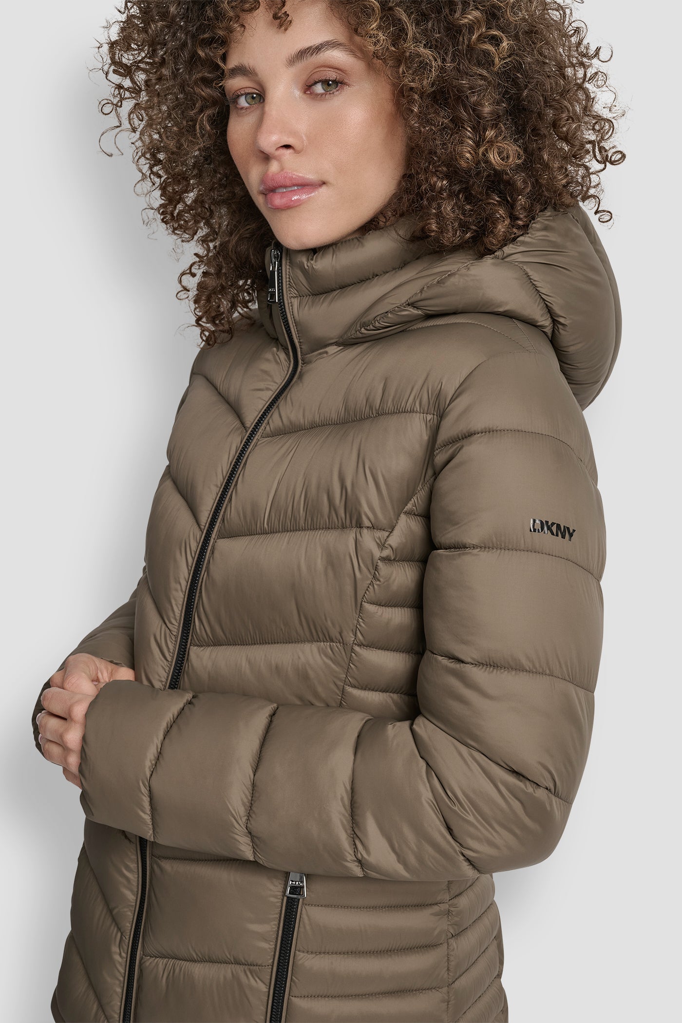 LIGHTWEIGHT PUFFER JACKET VIEW 3 | Clothing