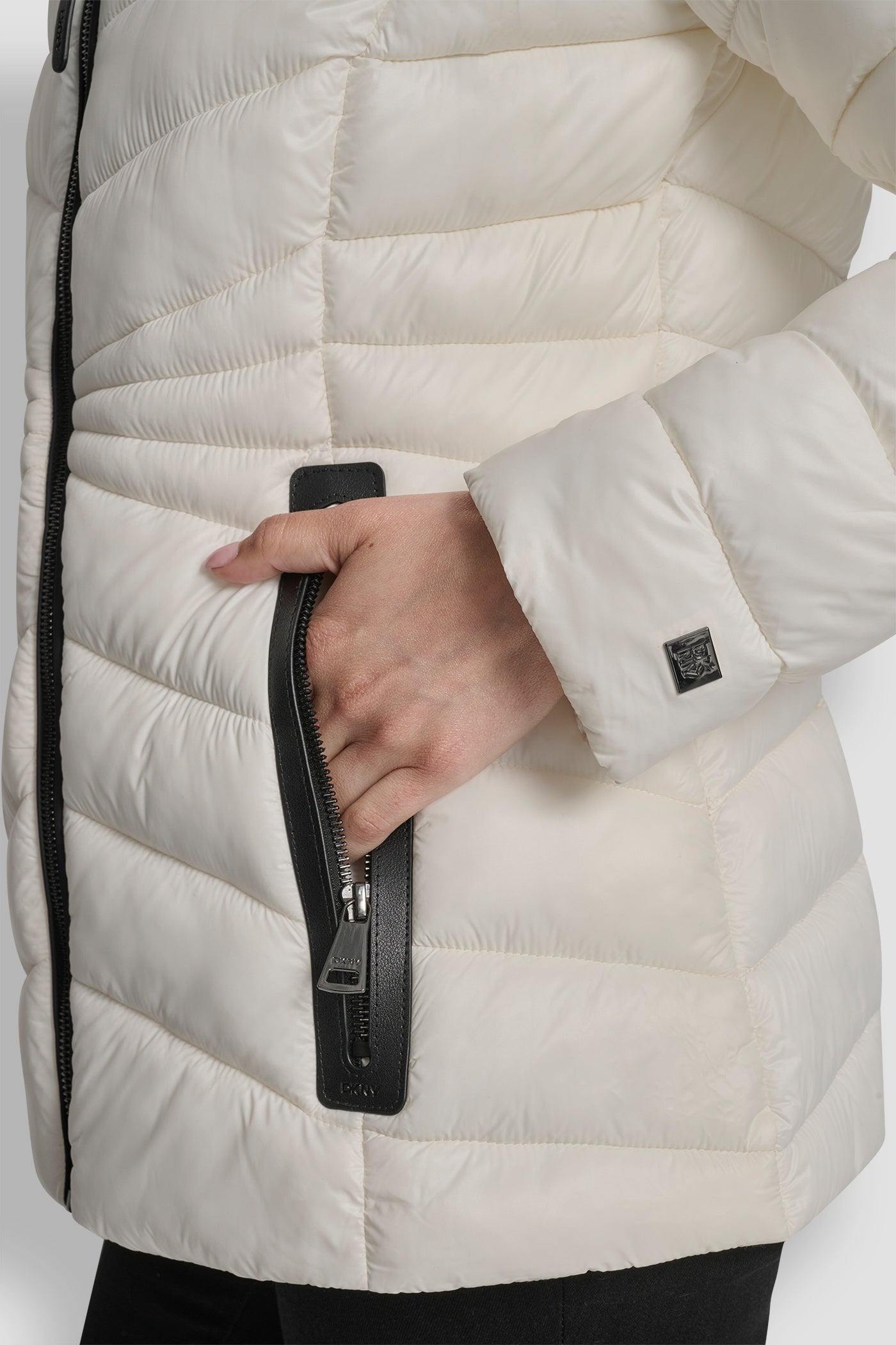 SHORT HOODED PUFFER JACKET VIEW 6 | WOMENS COATS & JACKETS