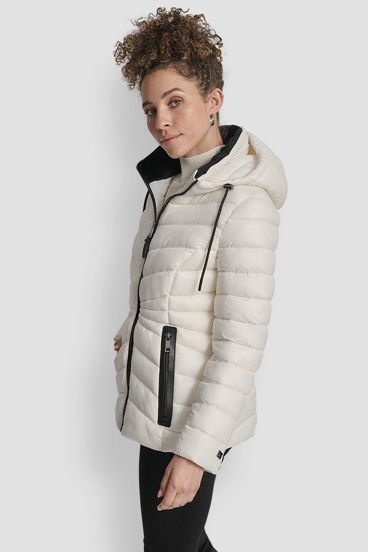 SHORT HOODED PUFFER JACKET VIEW 3 | WOMENS COATS & JACKETS