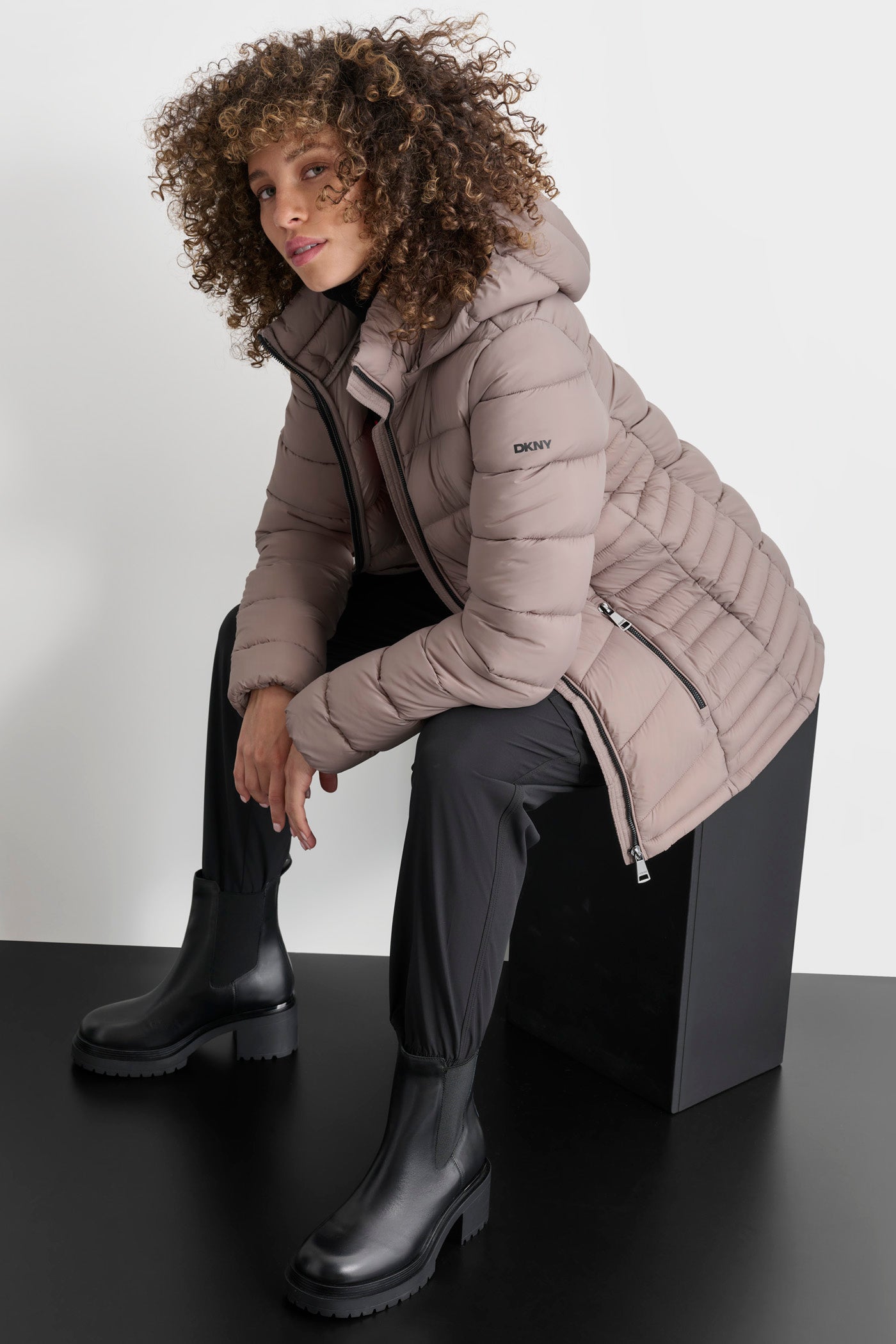LIGHTWEIGHT PUFFER JACKET VIEW 6