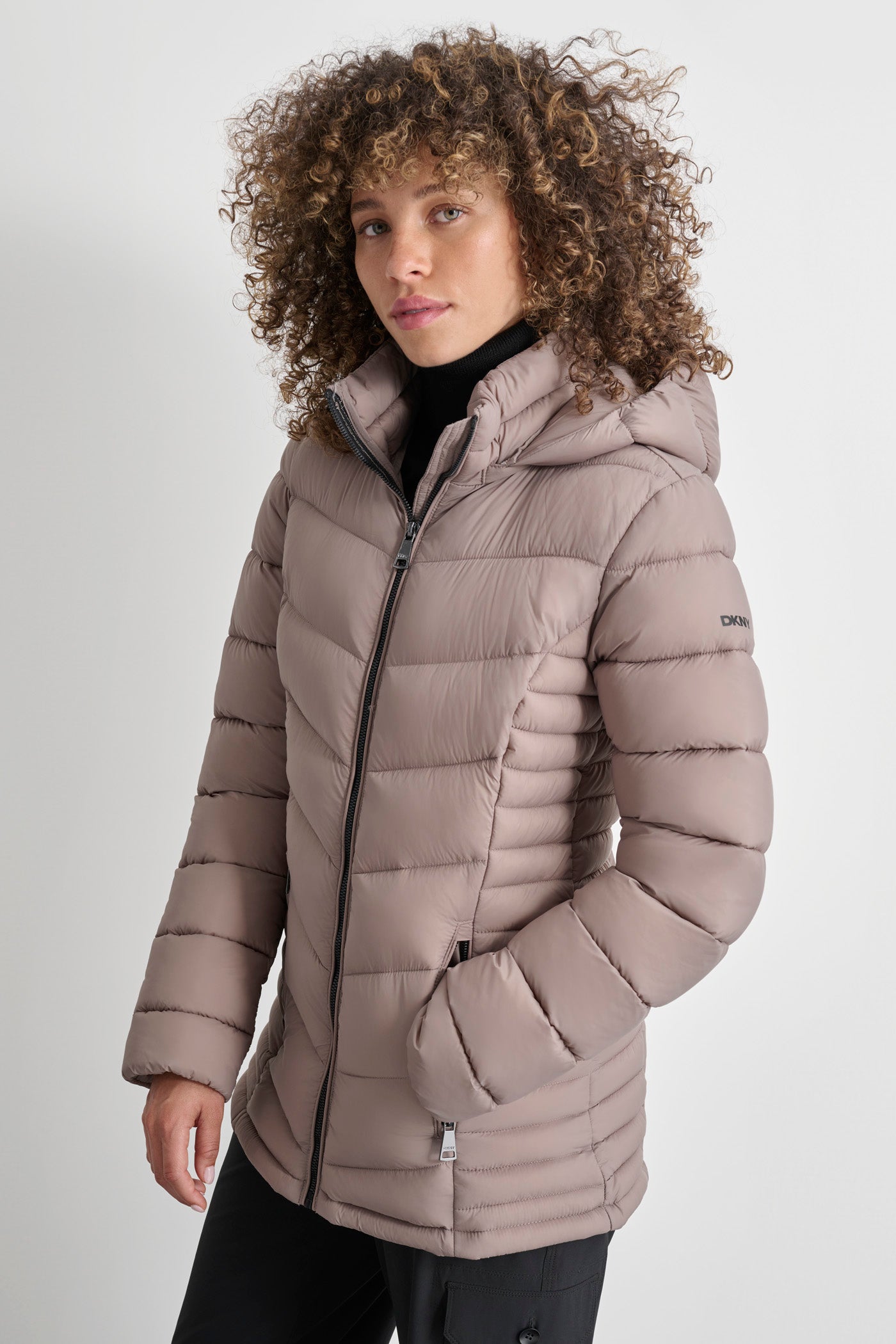 LIGHTWEIGHT PUFFER JACKET VIEW 3