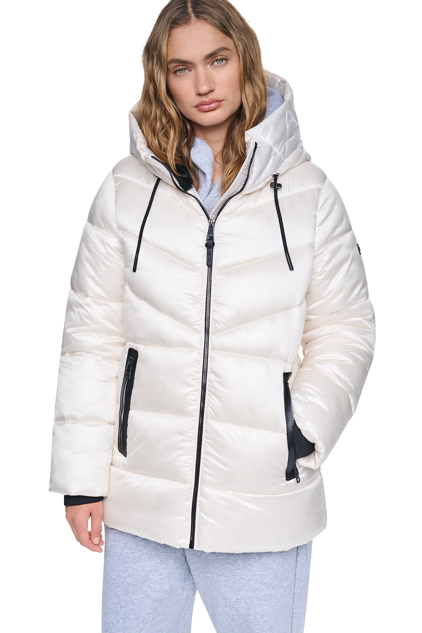 PEARALIZED HOODED PUFFER VIEW 4