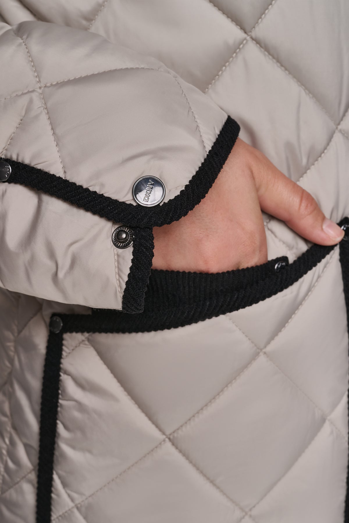 QUILTED BARN JACKET VIEW 2