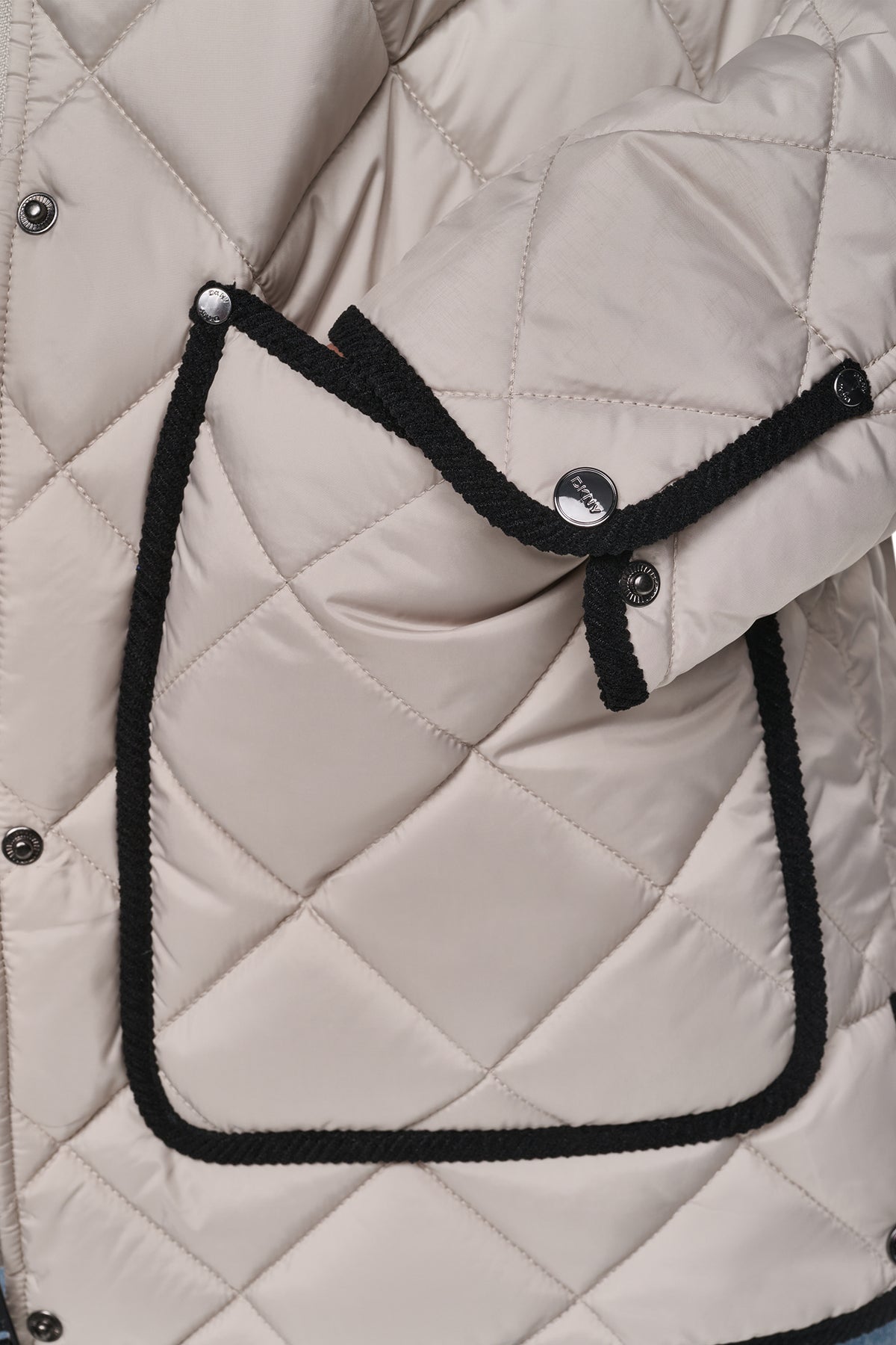 QUILTED BARN JACKET VIEW 2