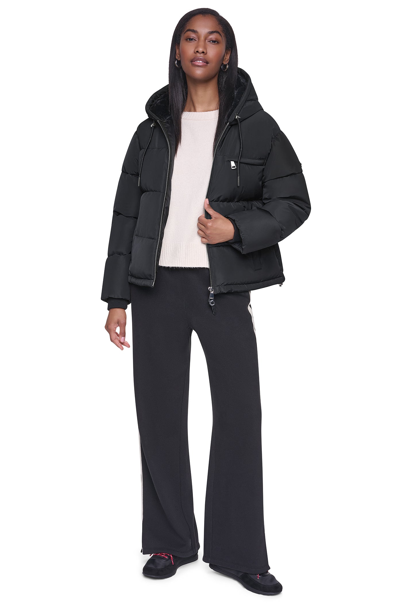 CONTRAST LINED SHORT HOODED PUFFER VIEW 4