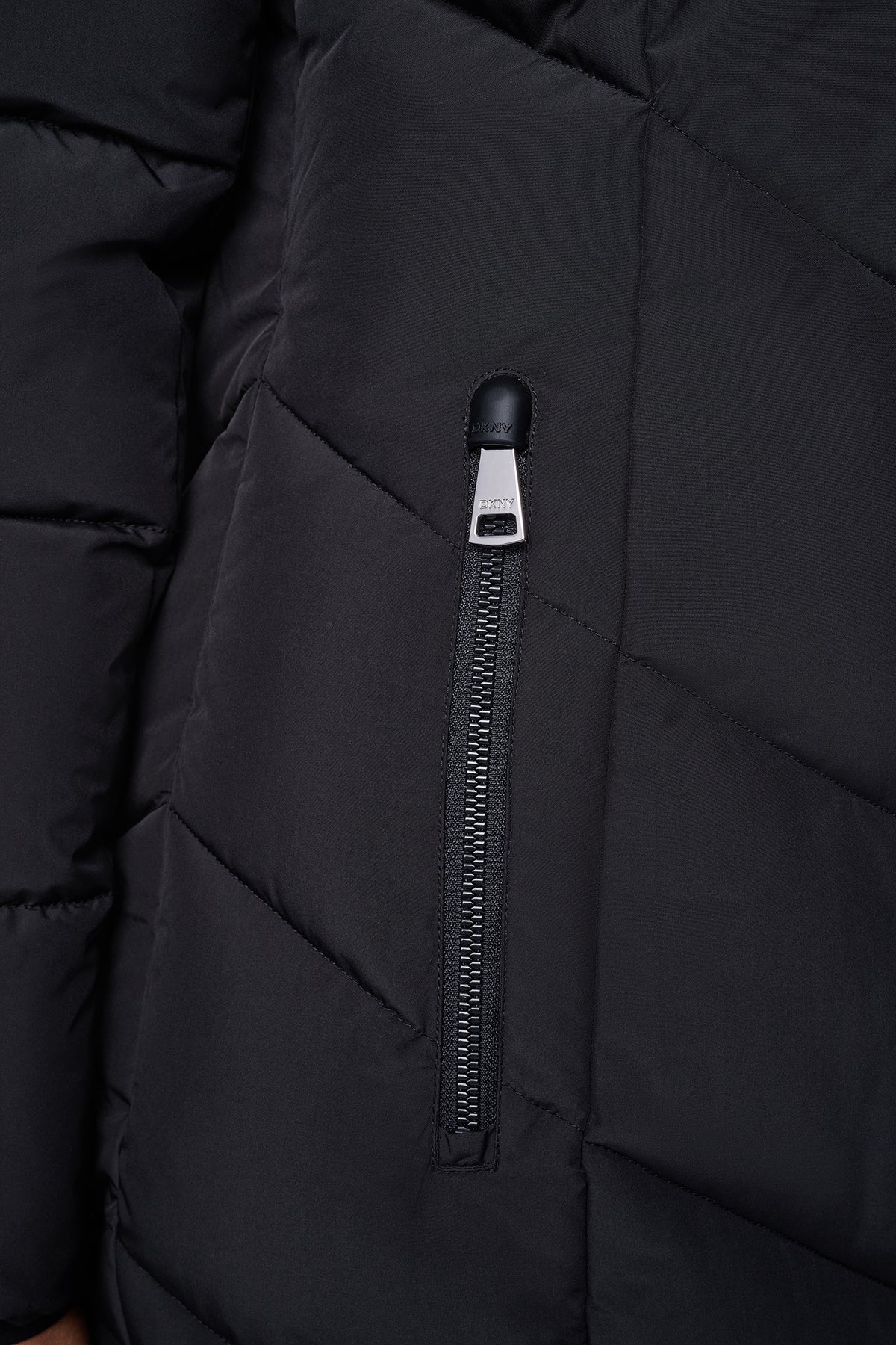 MAXI CHEVRON PUFFER VIEW 2