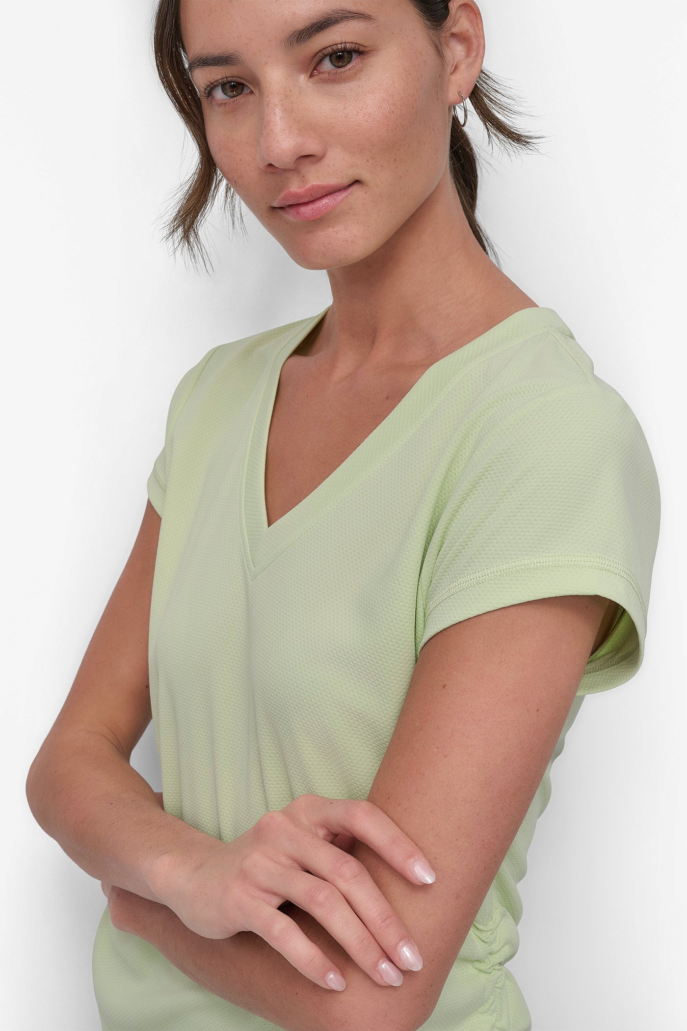 RUCHED TECH-MESH PERFORMANCE TEE VIEW 4 | DKNY Sport