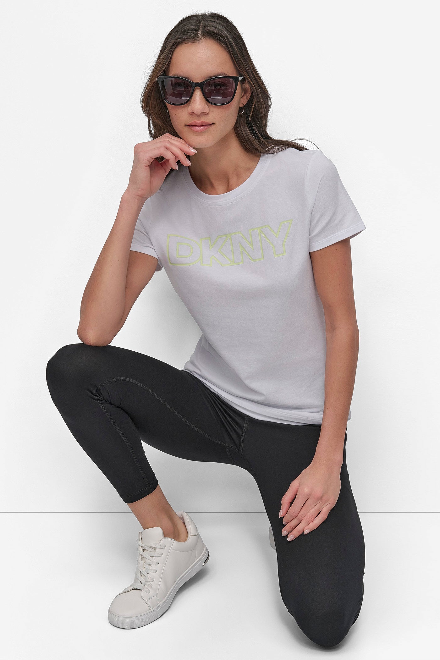 OMBRÉ LOGO PERFORMANCE TEE VIEW 4 | Sport Essentials