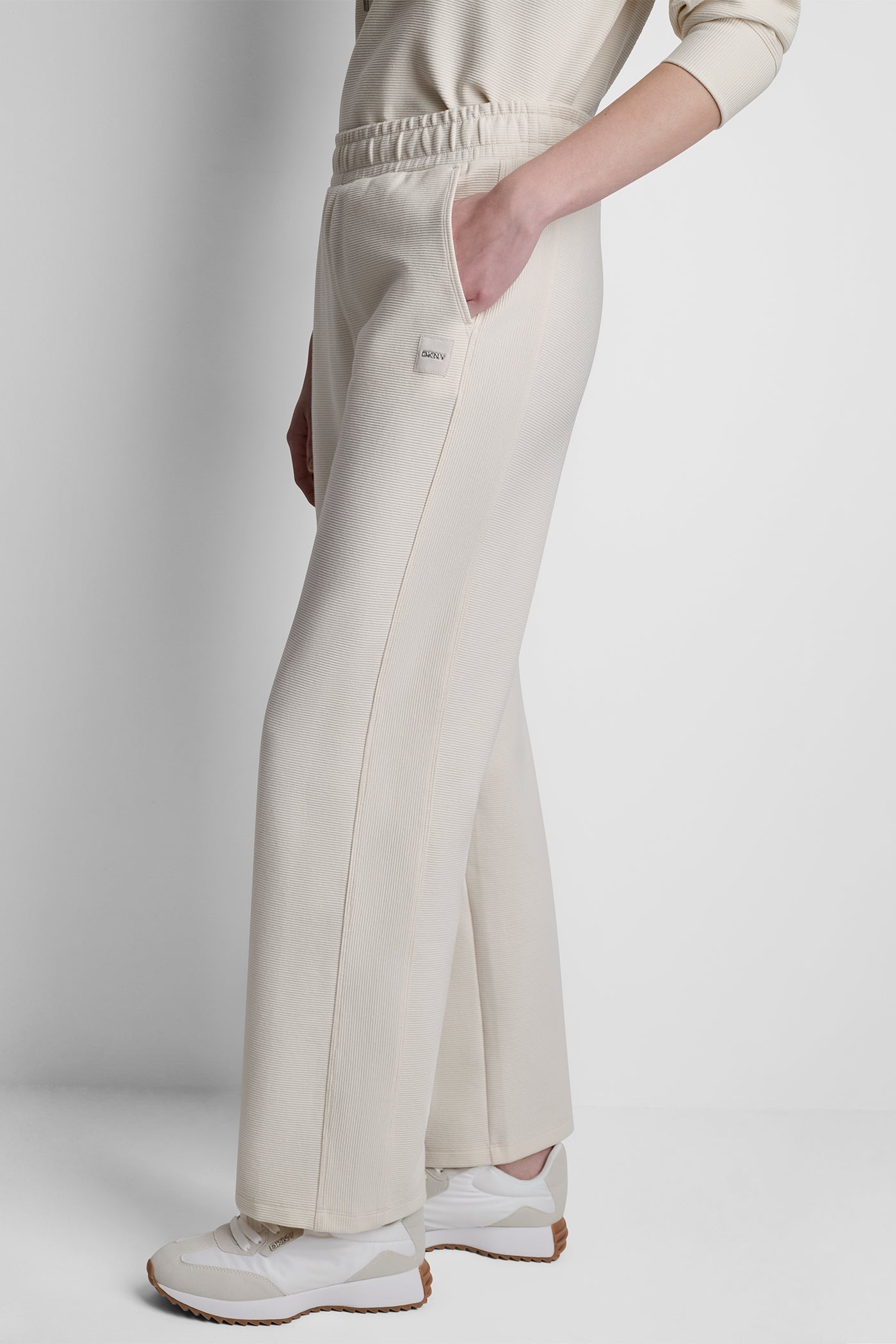 HIGH-RISE RIB TRACK PANTS VIEW 3 | Summer Collection