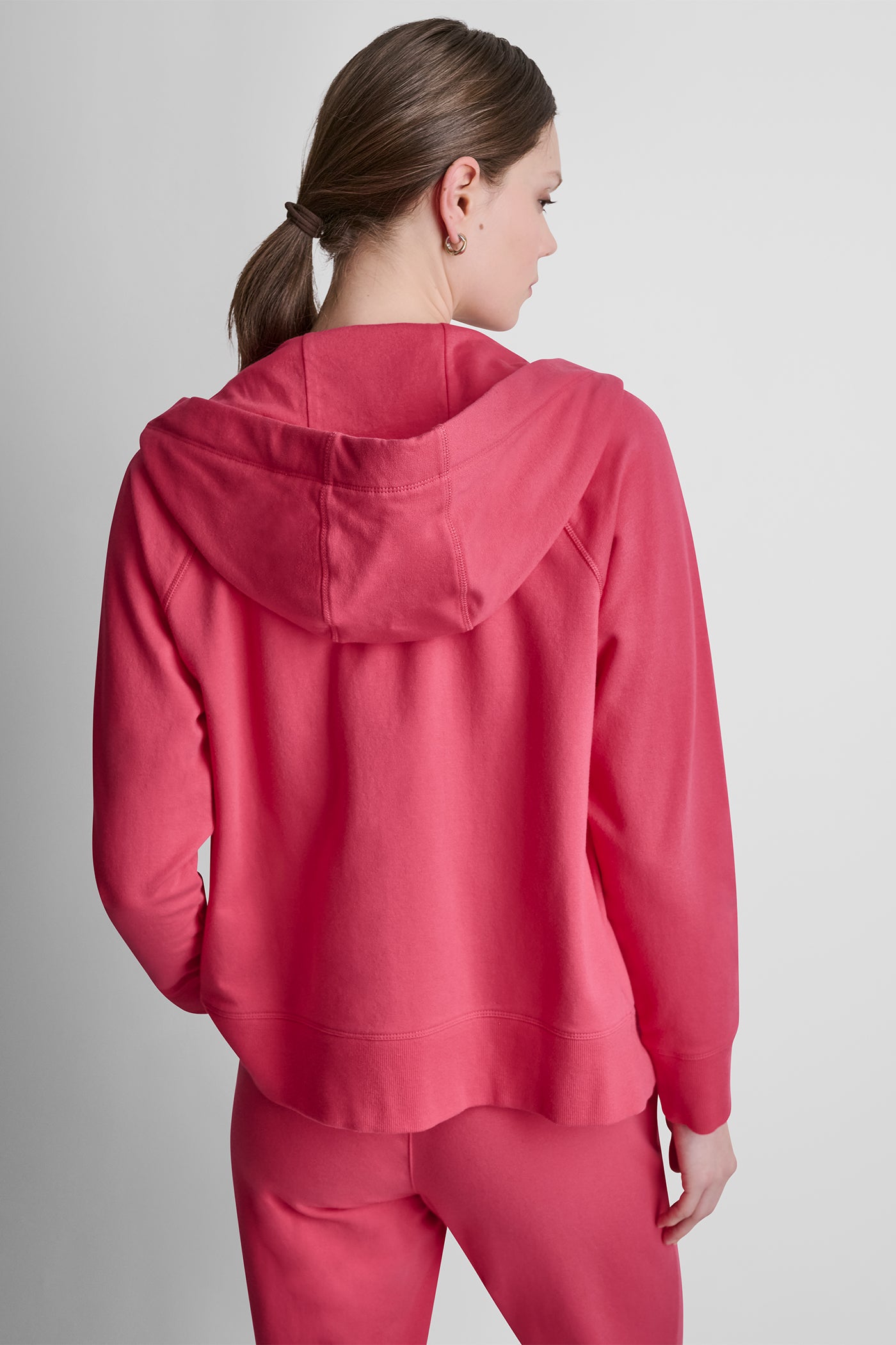 TWO-TONE LOGO DRAWSTRING HOODIE VIEW 3 | DKNY Promo