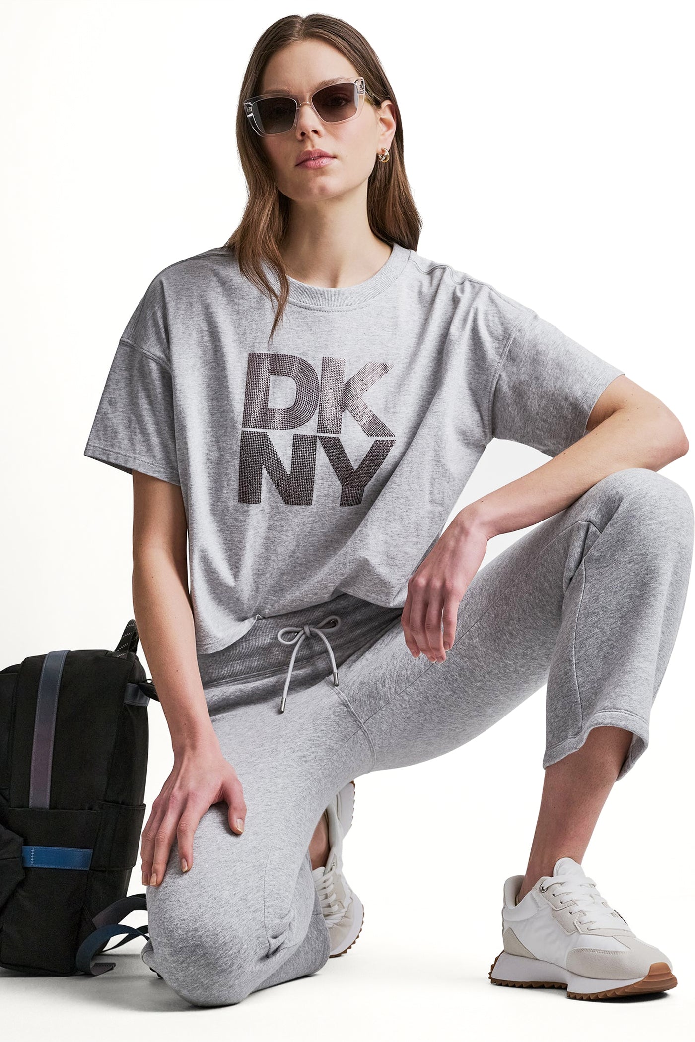 STACKED OMBRE RHINESTONE LOGO TEE VIEW 9 | New clothing
