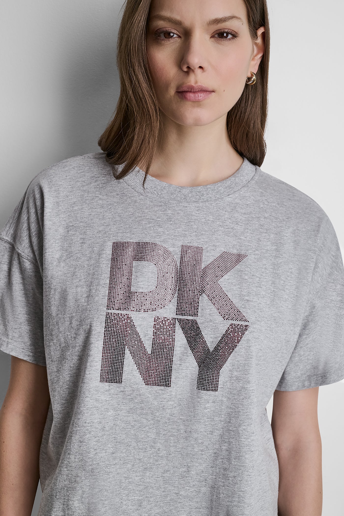Pearl Grey Heather/Rose Beet STACKED OMBRE RHINESTONE LOGO TEE, BACK VIEW | DKNY Promo