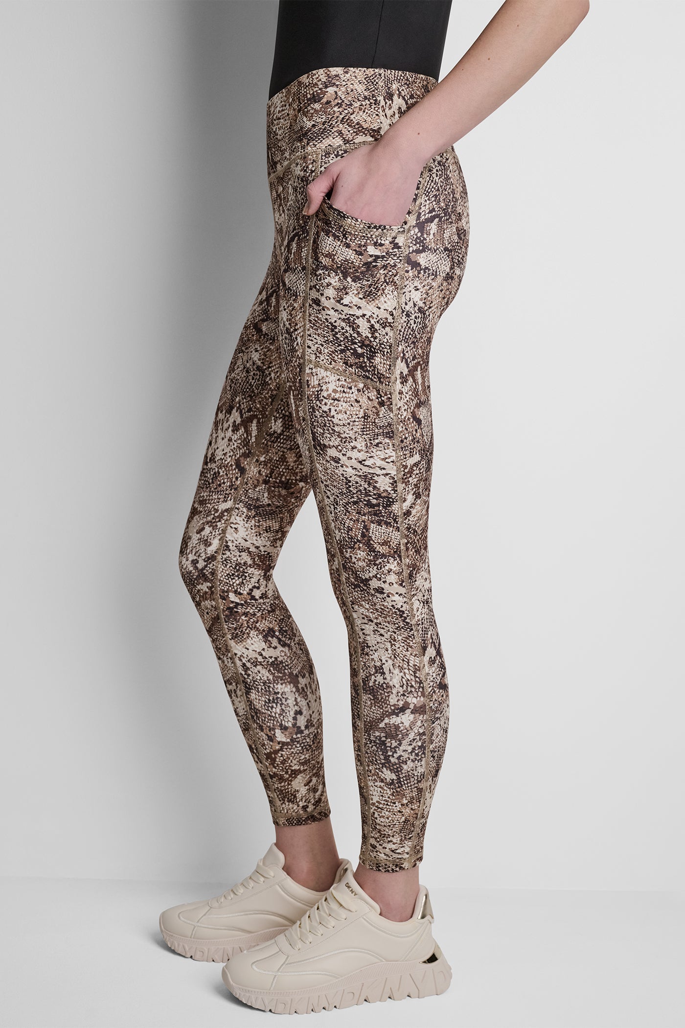 HIGH-RISE 7/8 PRINTED LEGGING VIEW 4 | Clothing
