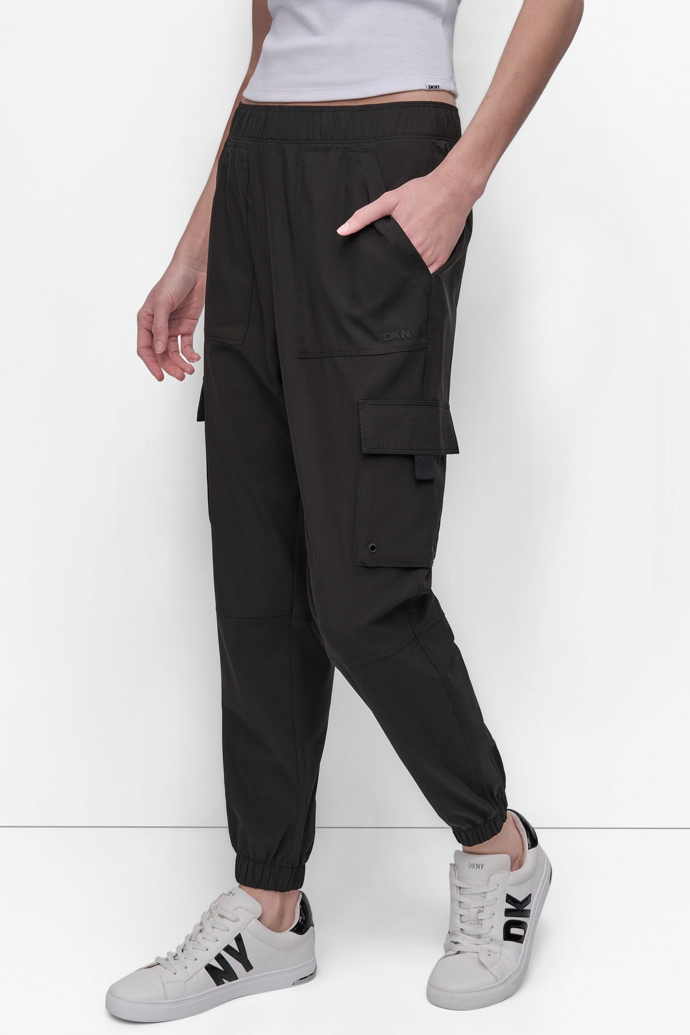 HIGH-RISE COMMUTER CARGO JOGGER VIEW 3 | Sweatshirts & Joggers