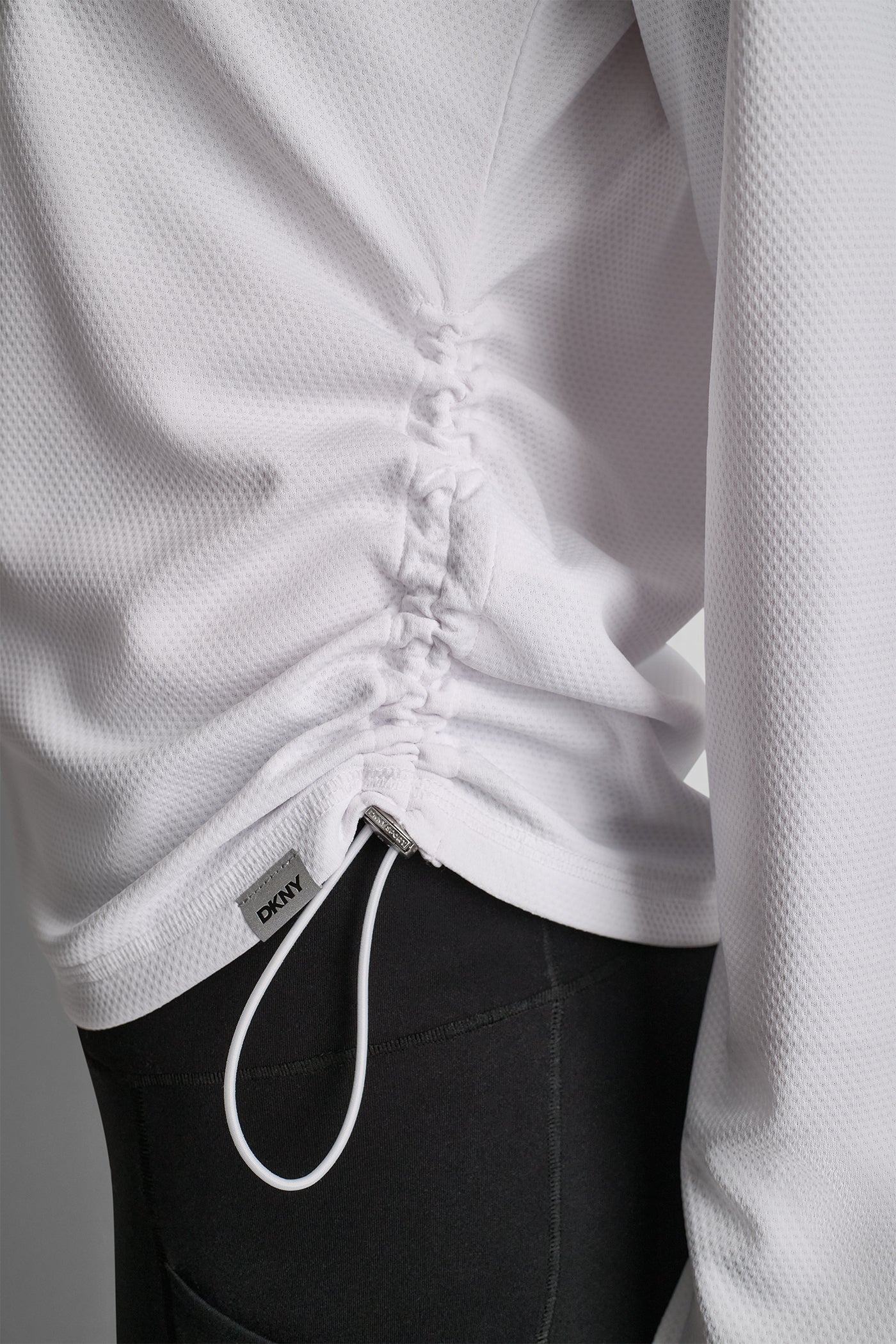 LONG SLEEVE V-NECK TECH TEE VIEW 6 | Summer Collection