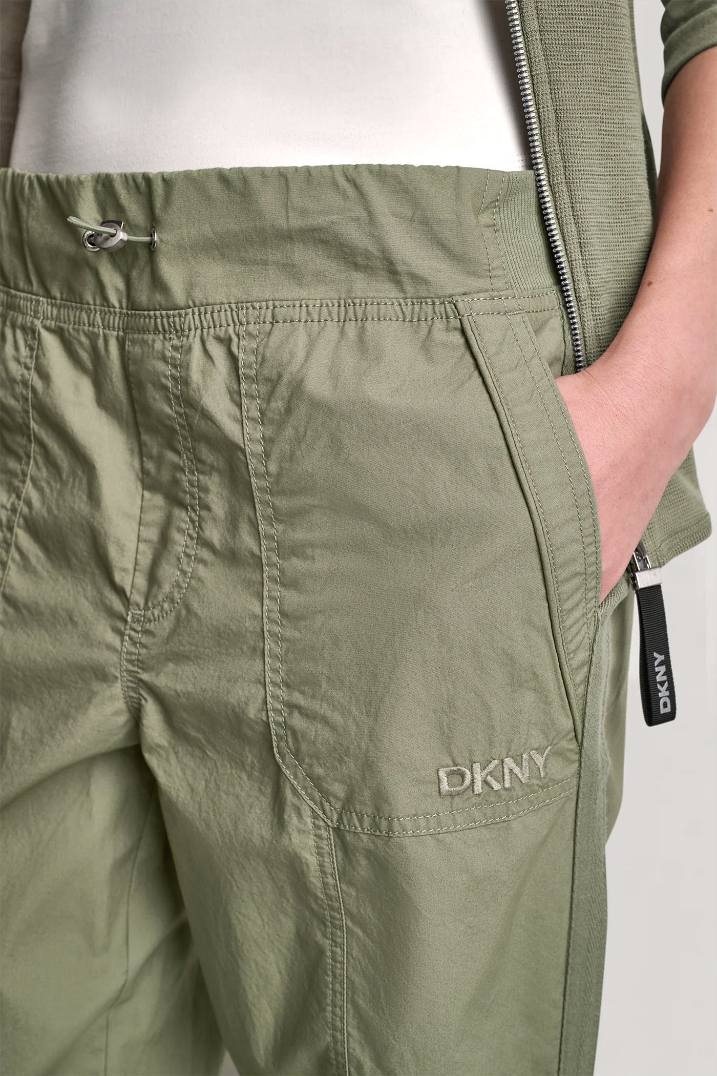HIGH-RISE SLIM UTILITY JOGGER VIEW 6 | SALE