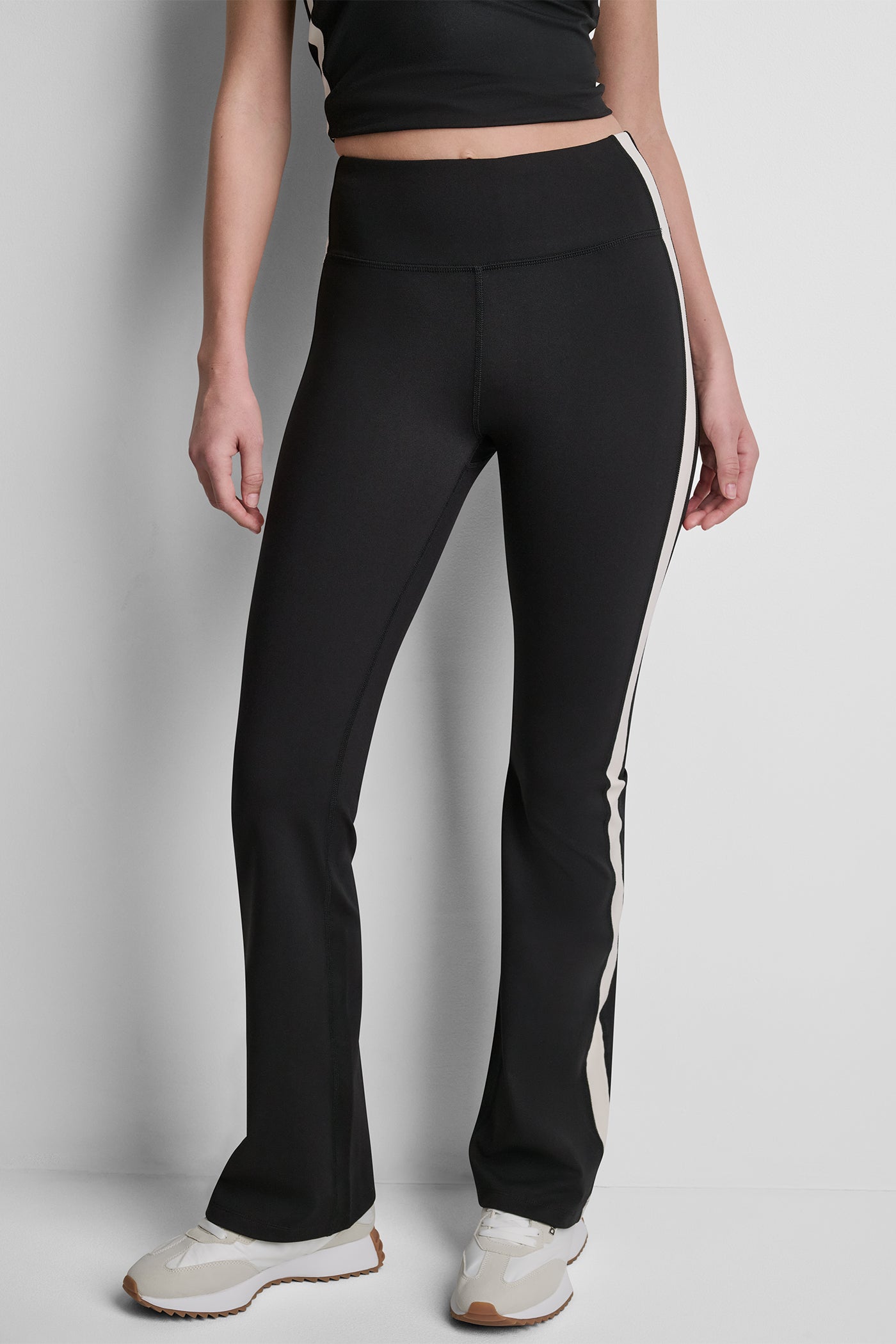 BALANCE COMPRESSION SIDE STRIPE FLARE LEGGING VIEW 4 | New clothing